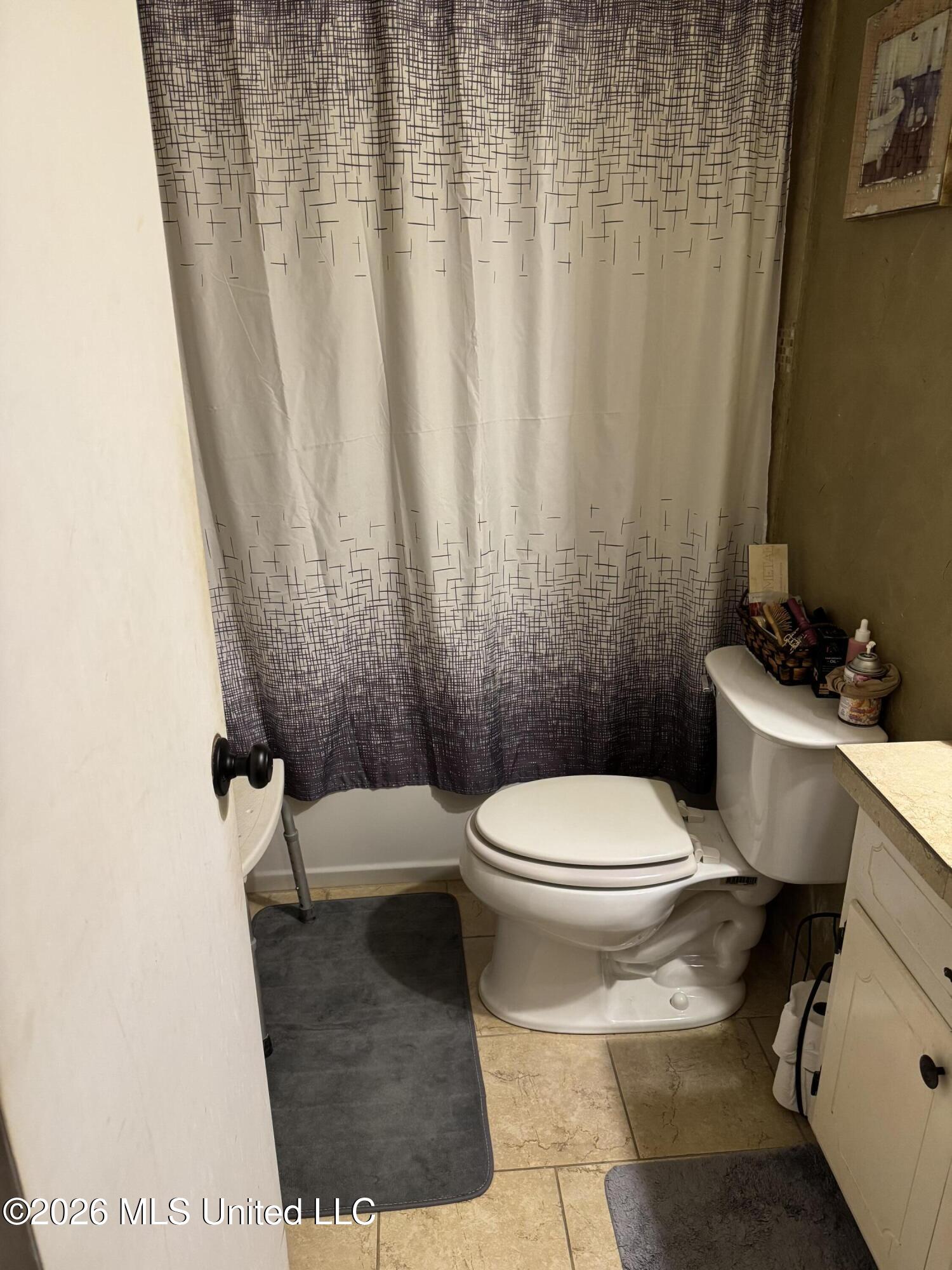204 Westover Drive Property Photo 16