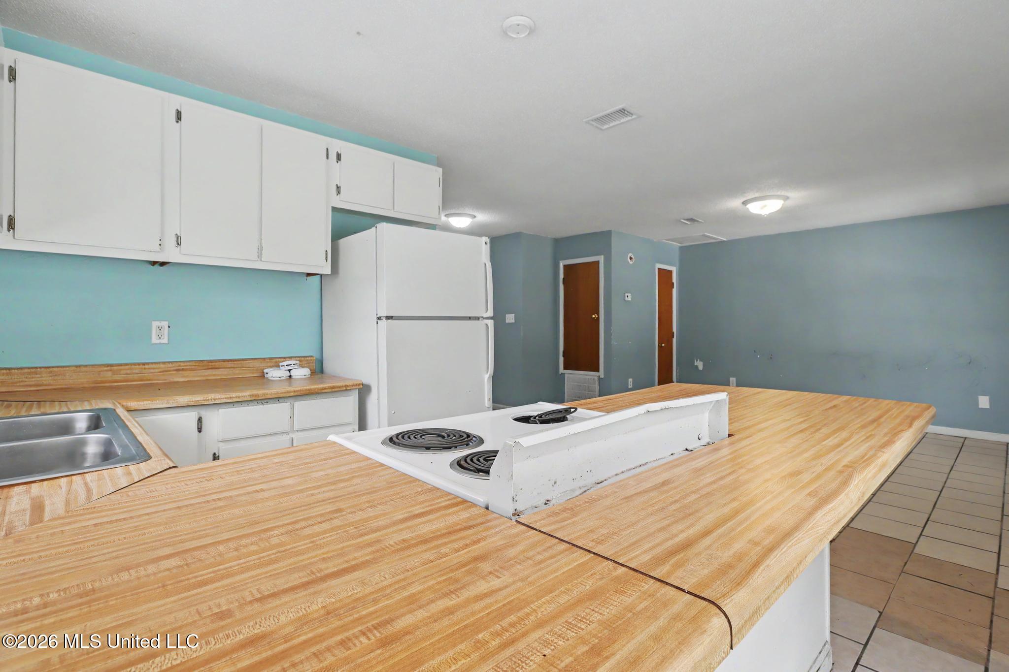 16255 Rio Grande Street Property Photo 4