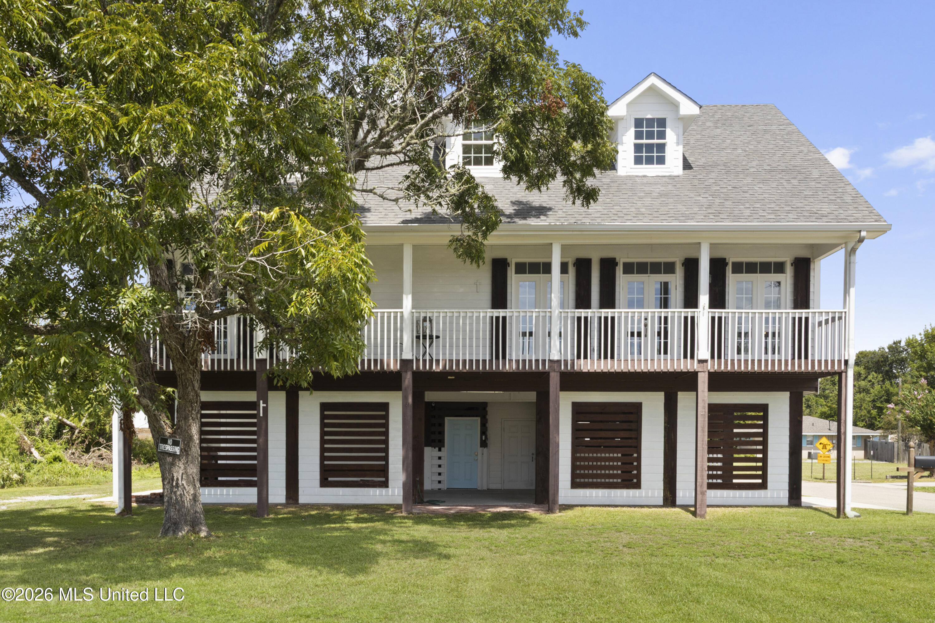 207 Saint Paul Avenue Property Photo 1
