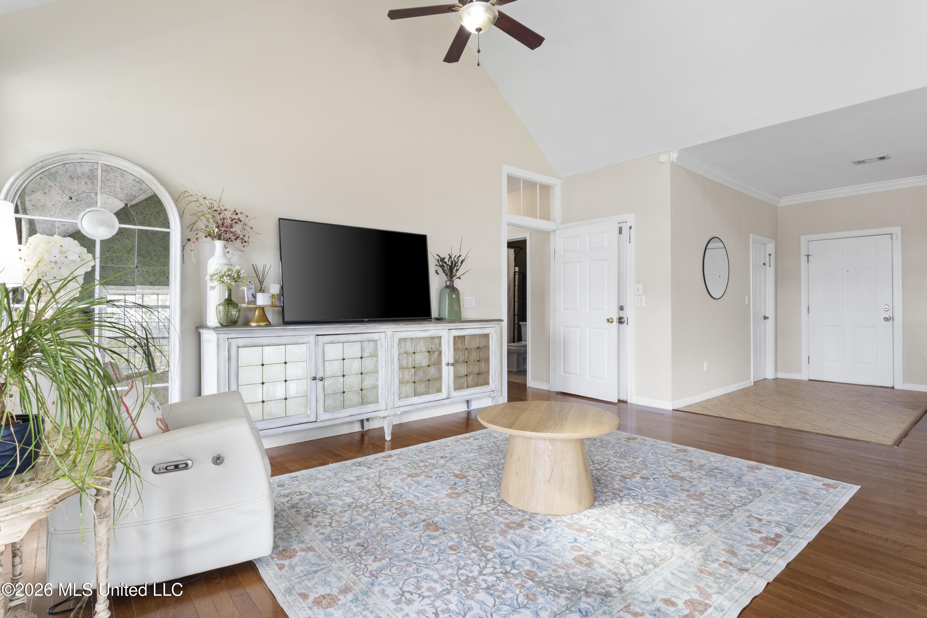 207 Saint Paul Avenue Property Photo 9