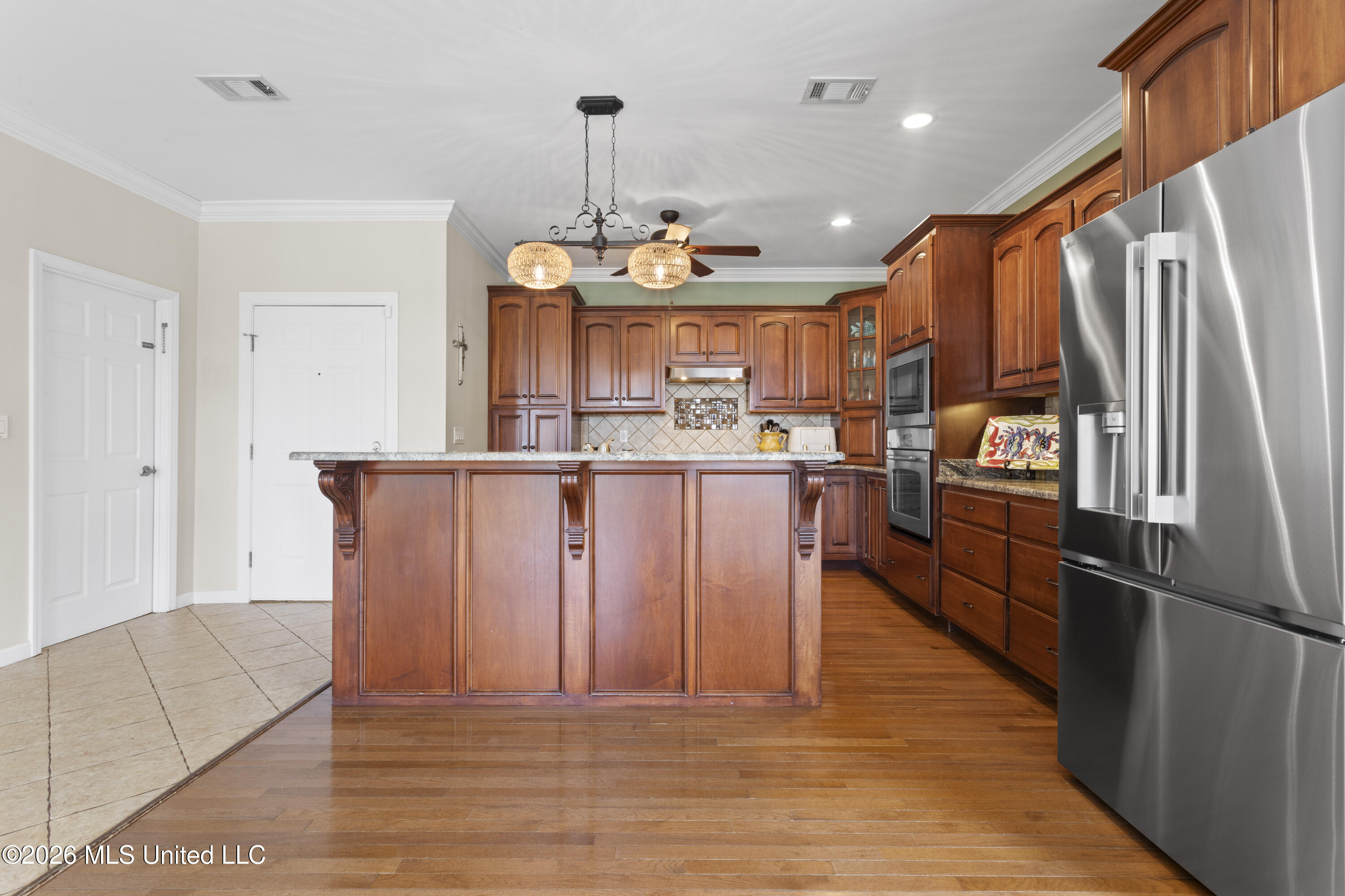 207 Saint Paul Avenue Property Photo 12