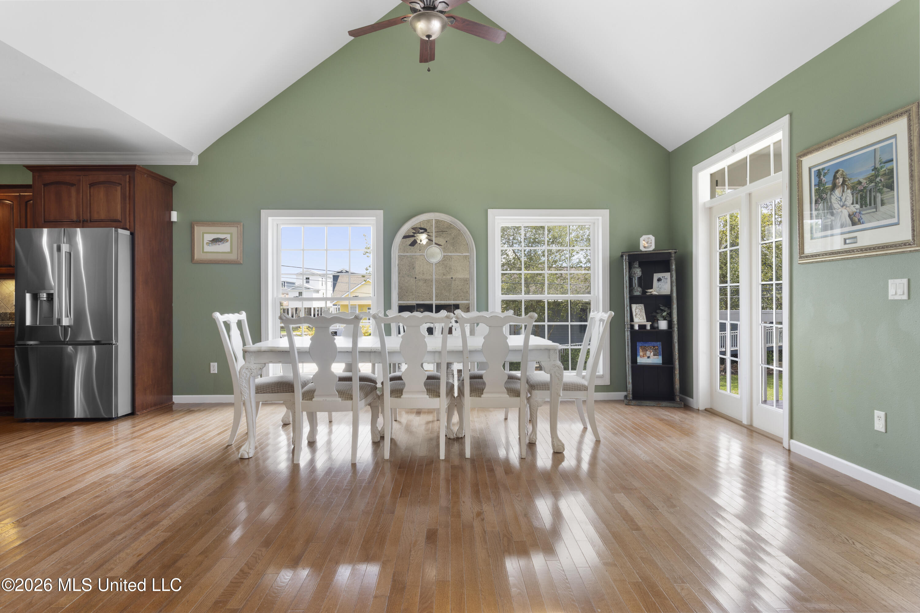 207 Saint Paul Avenue Property Photo 18