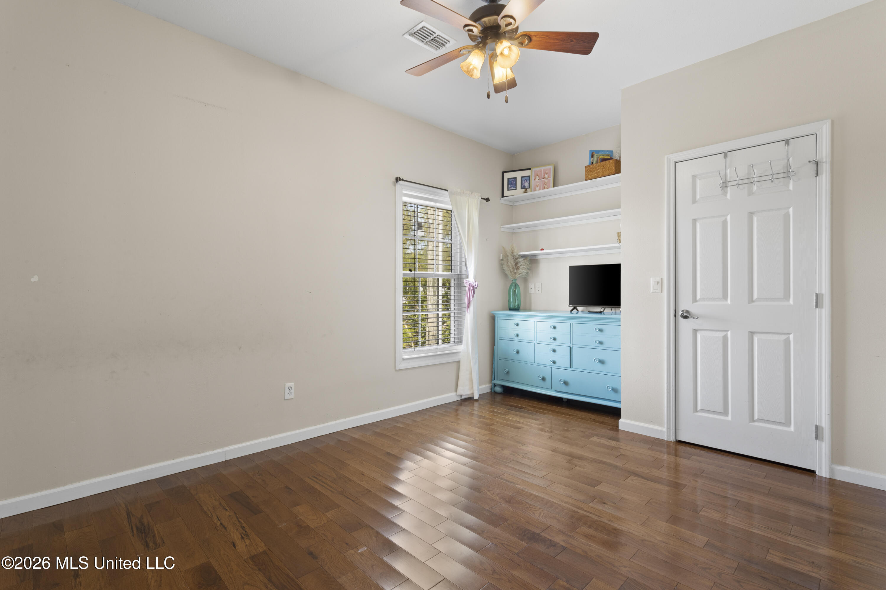 207 Saint Paul Avenue Property Photo 24