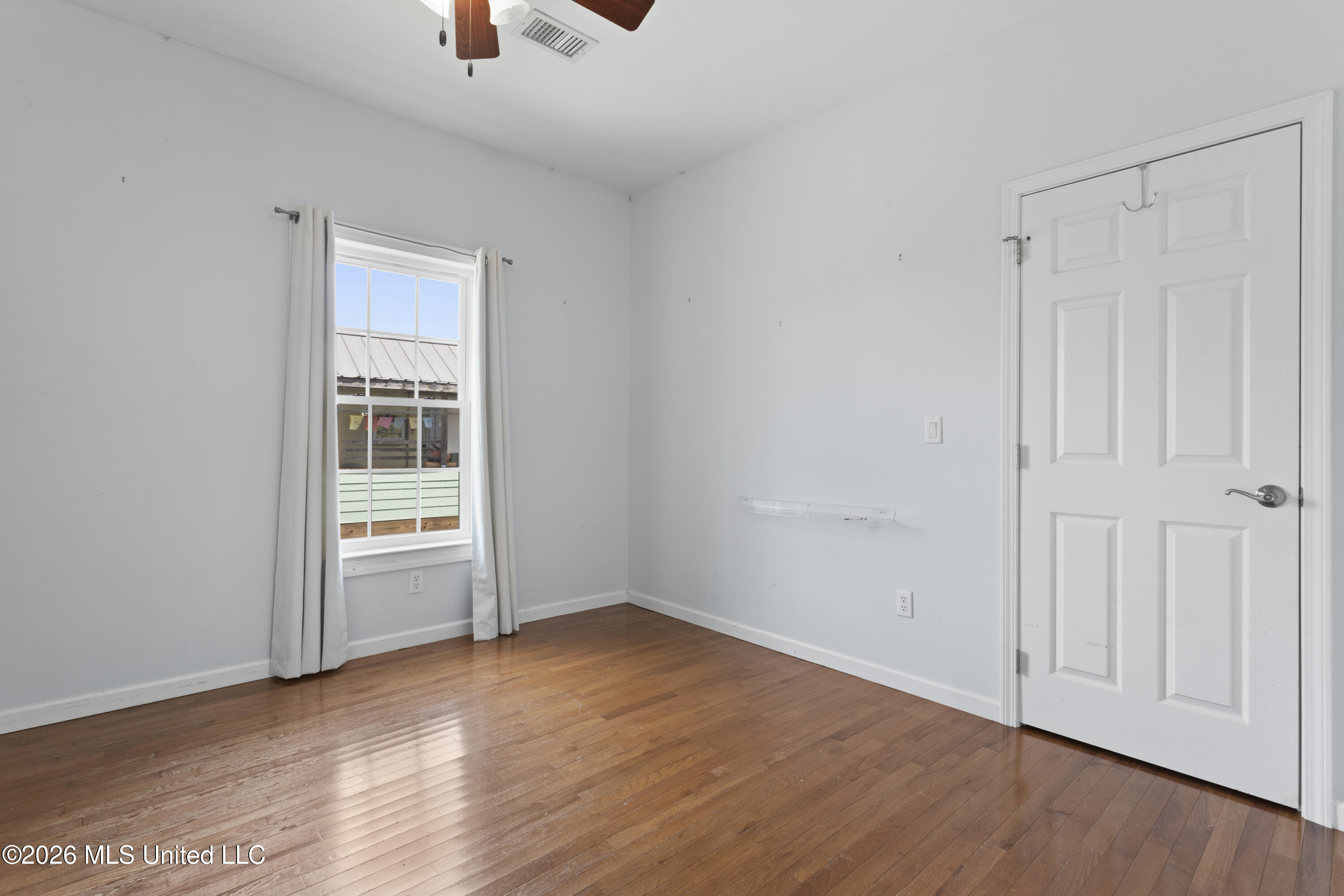 207 Saint Paul Avenue Property Photo 25