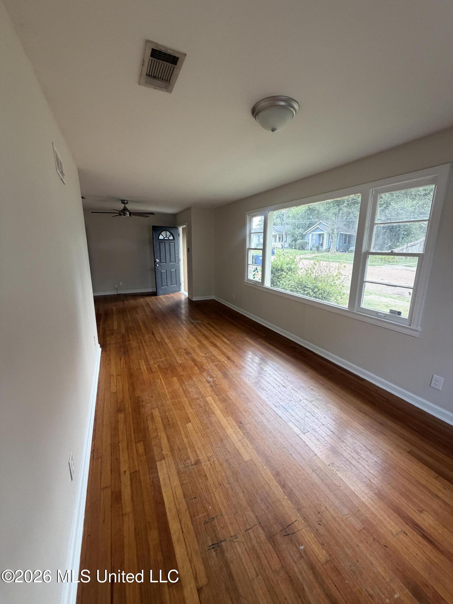 545 Park Place Property Photo 11