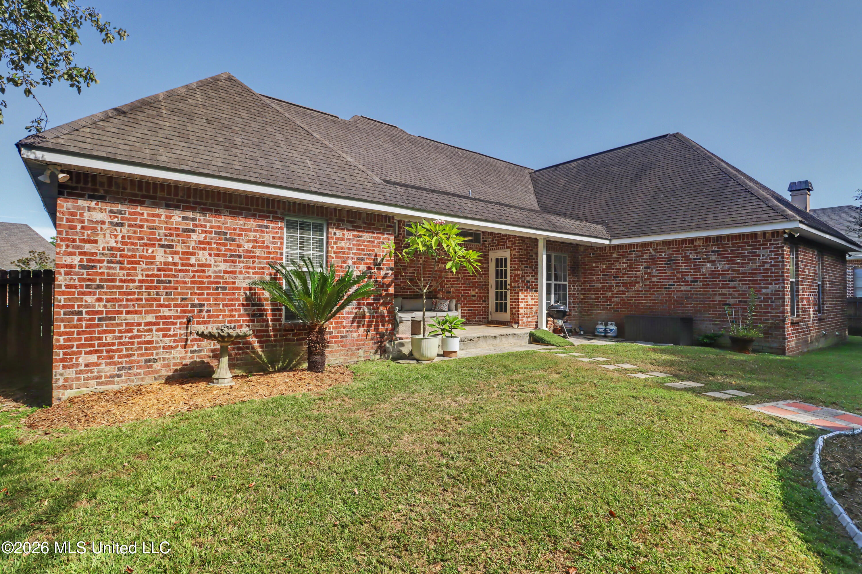 704 Old Savannah Drive Property Photo 29