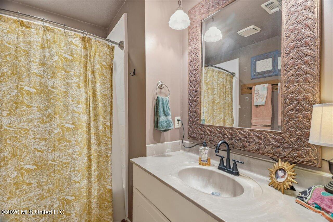 106 Three Prong Road Property Photo 14
