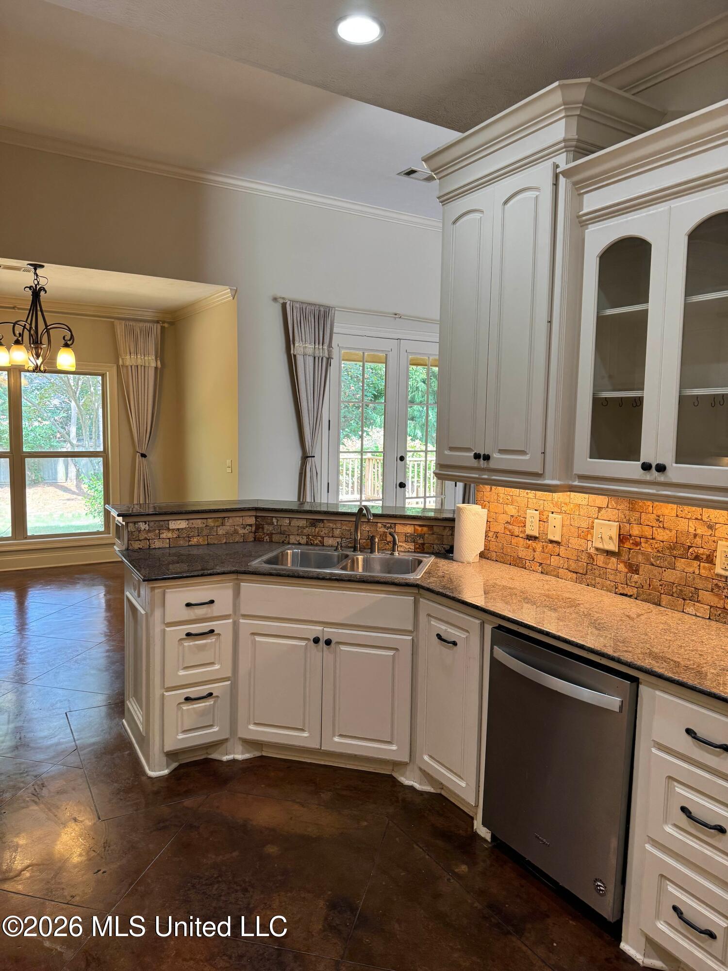 103 Red Oak Court Property Photo 10