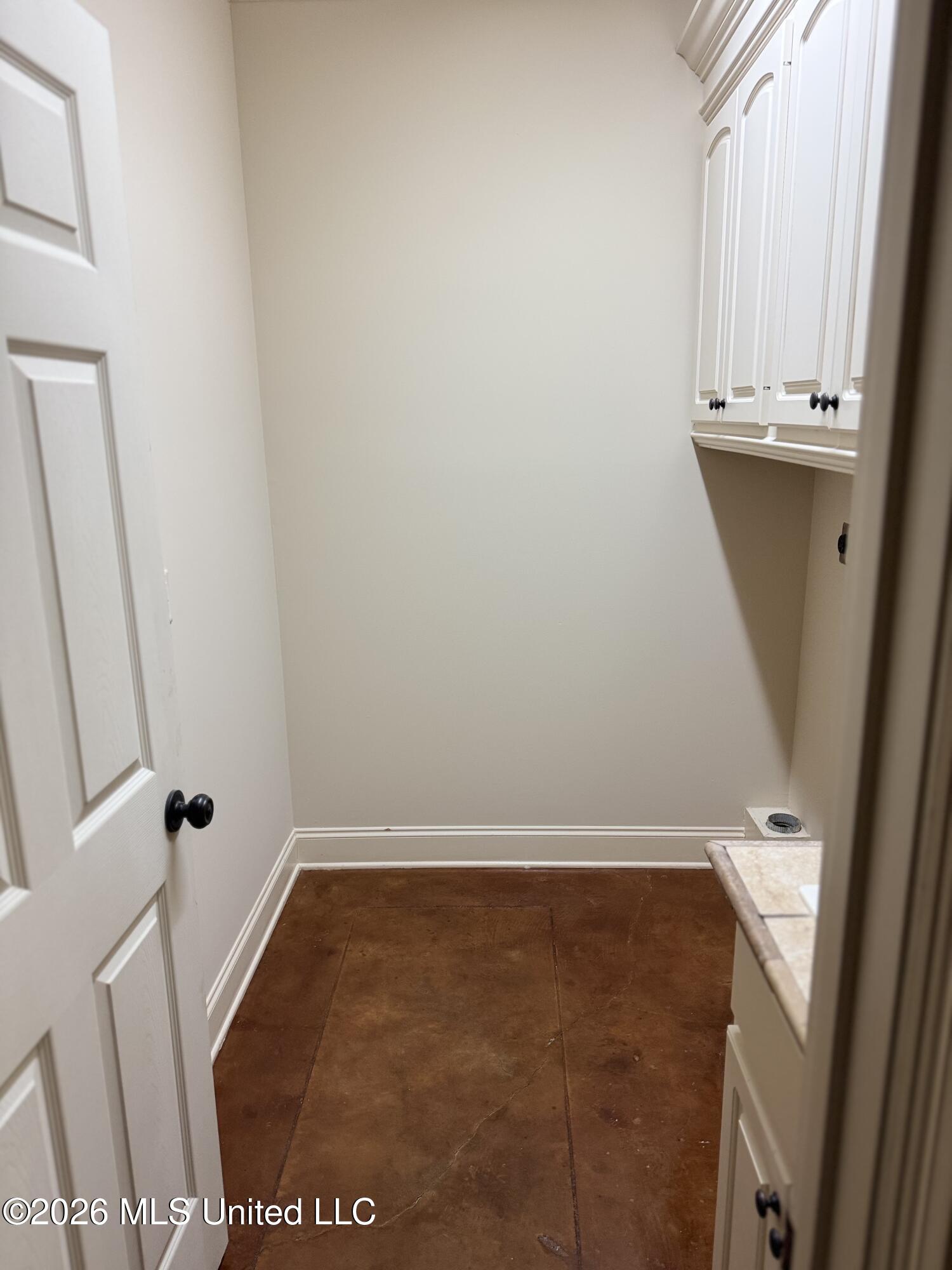 103 Red Oak Court Property Photo 32