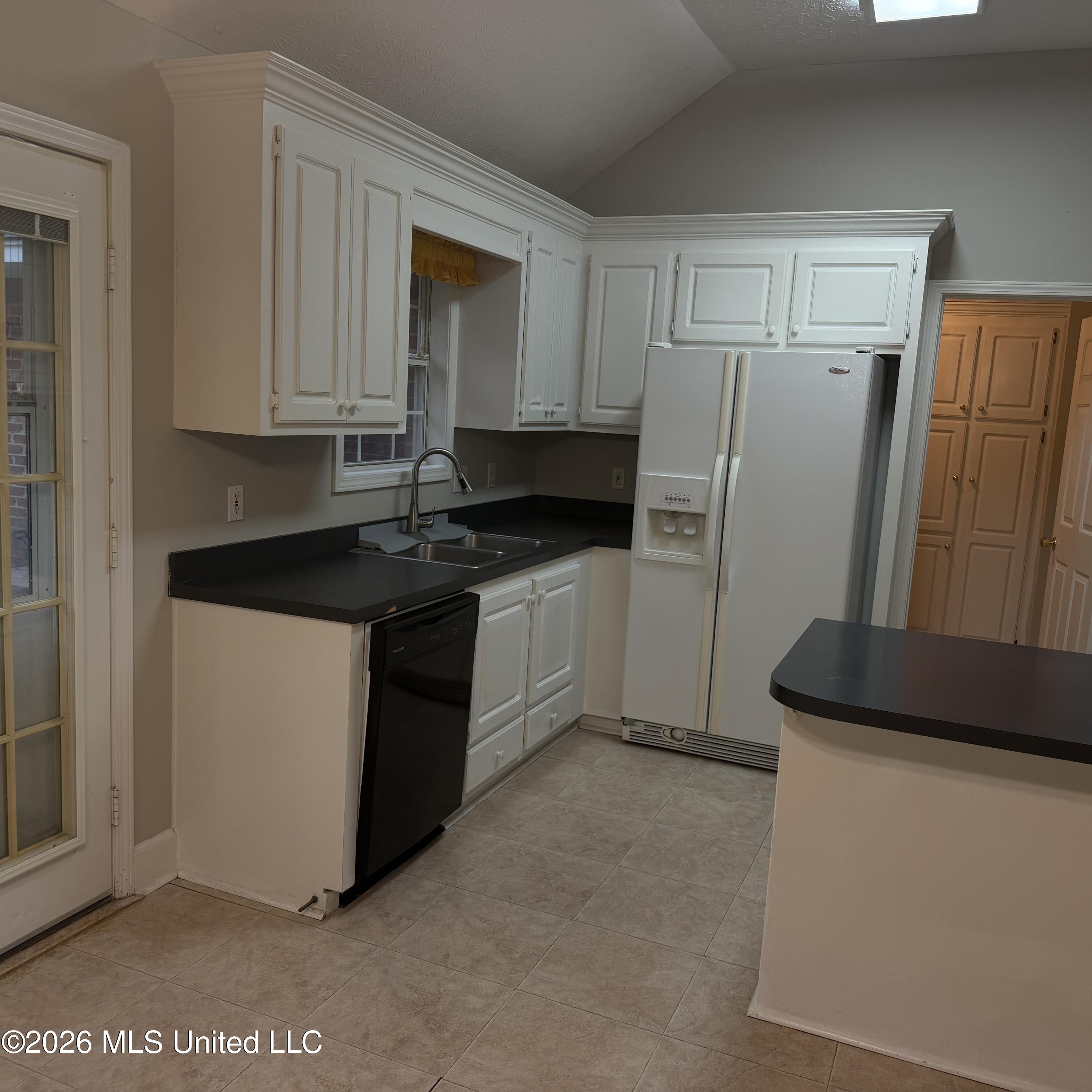 306 Farmers Cove Property Photo 4