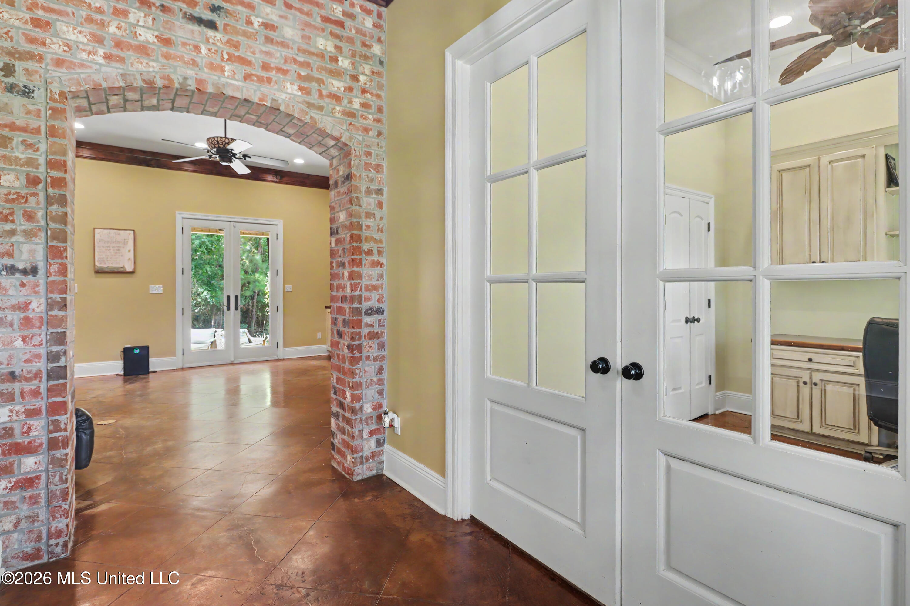 1350 Fairway Drive Property Photo 2