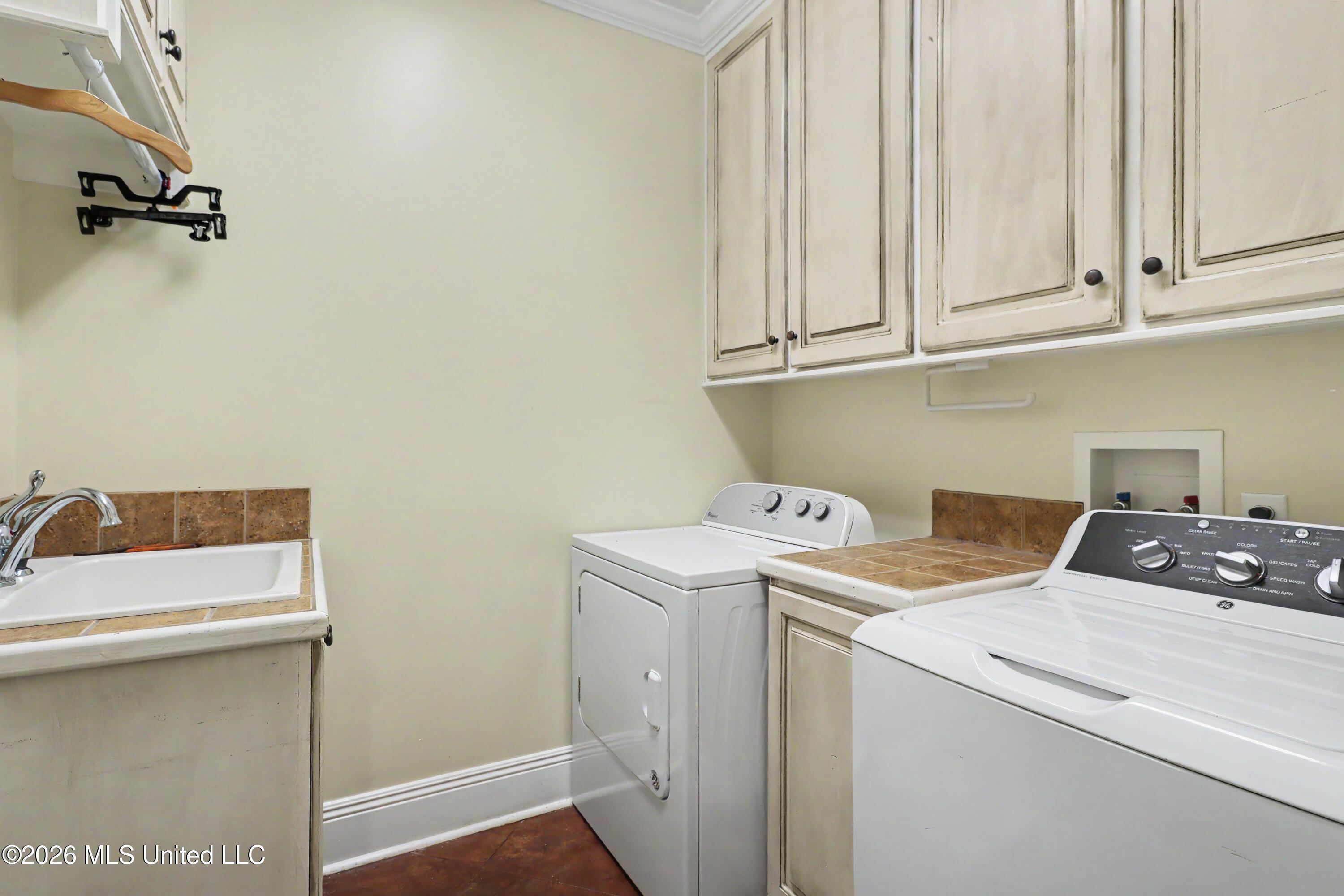 1350 Fairway Drive Property Photo 14