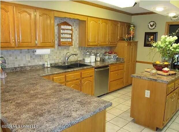 11710 Whispering Pines Drive Property Photo 4