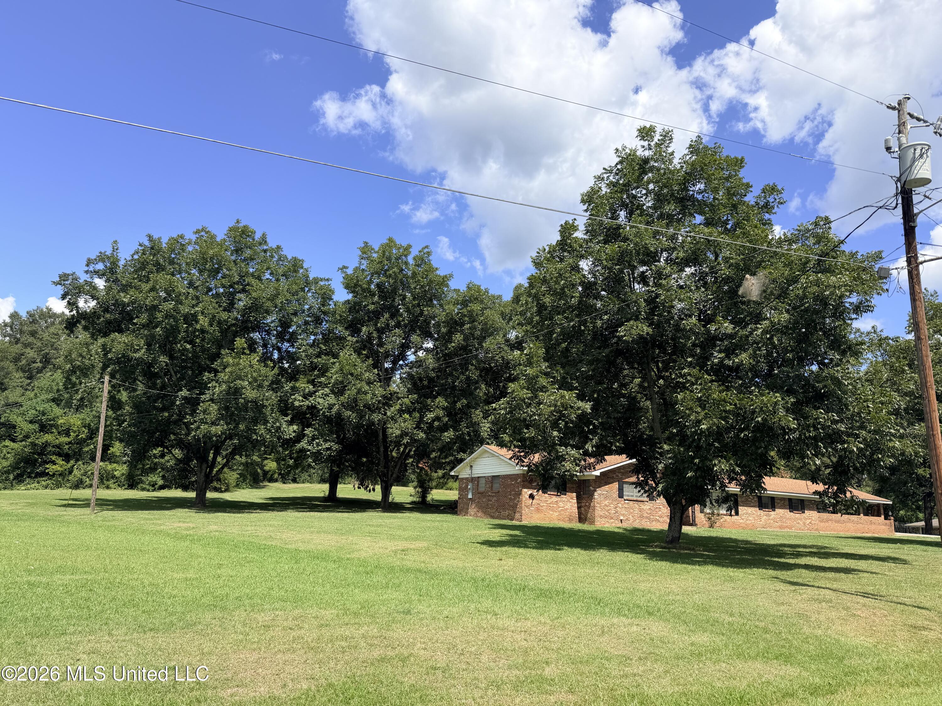 254 Taylor Drive Property Photo 2