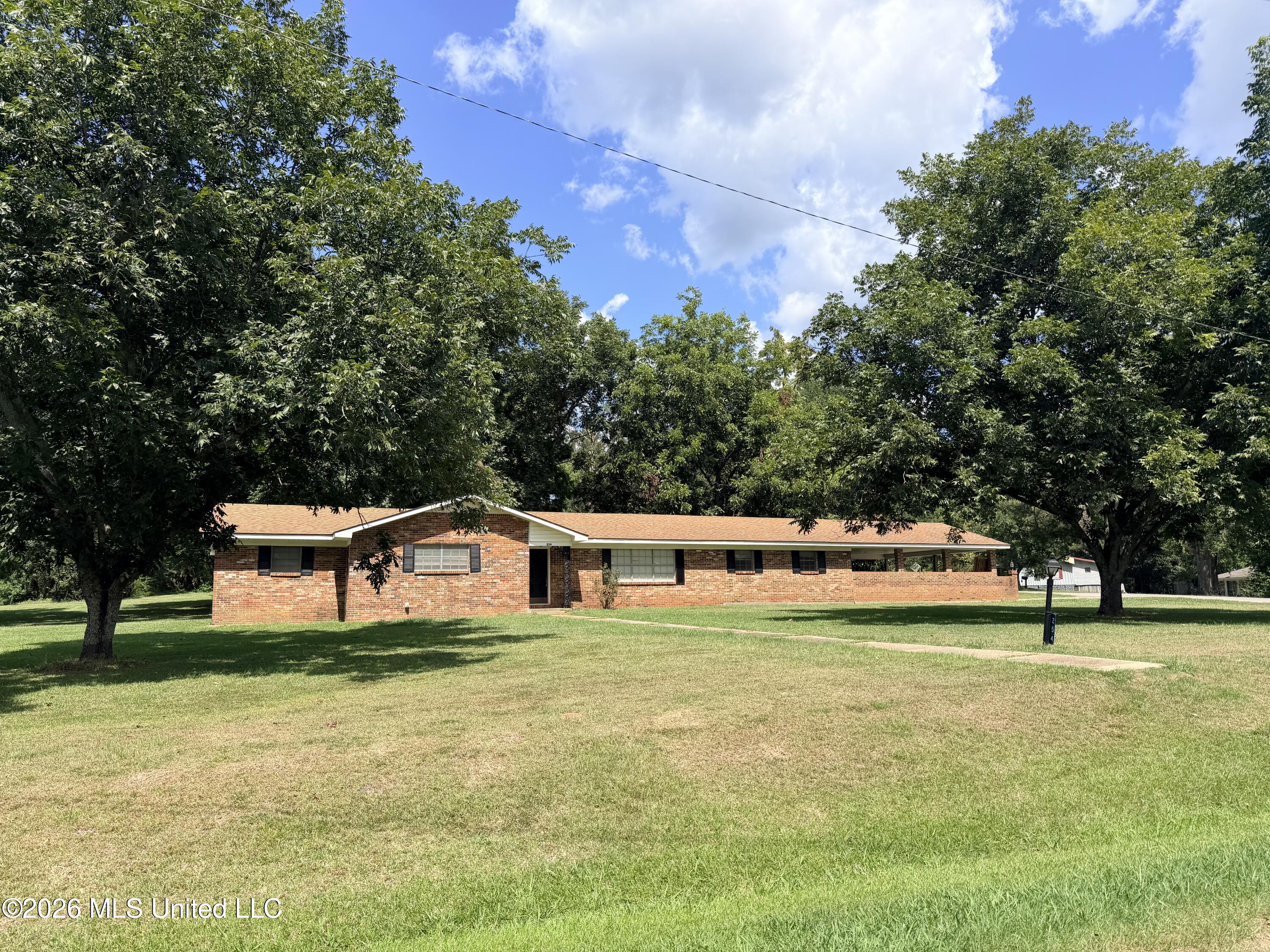 254 Taylor Drive Property Photo 3
