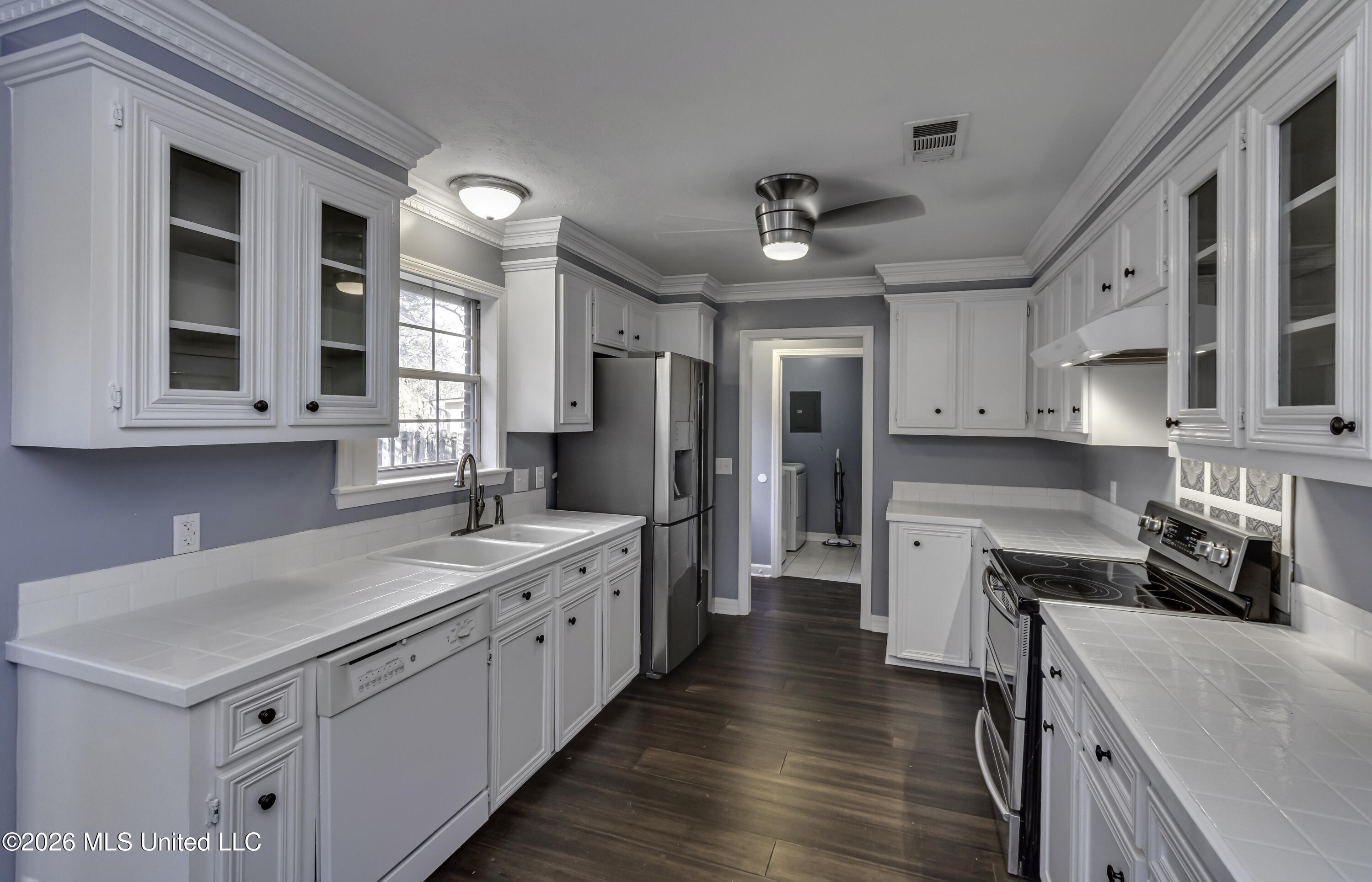 823 Bibury Place Property Photo 14