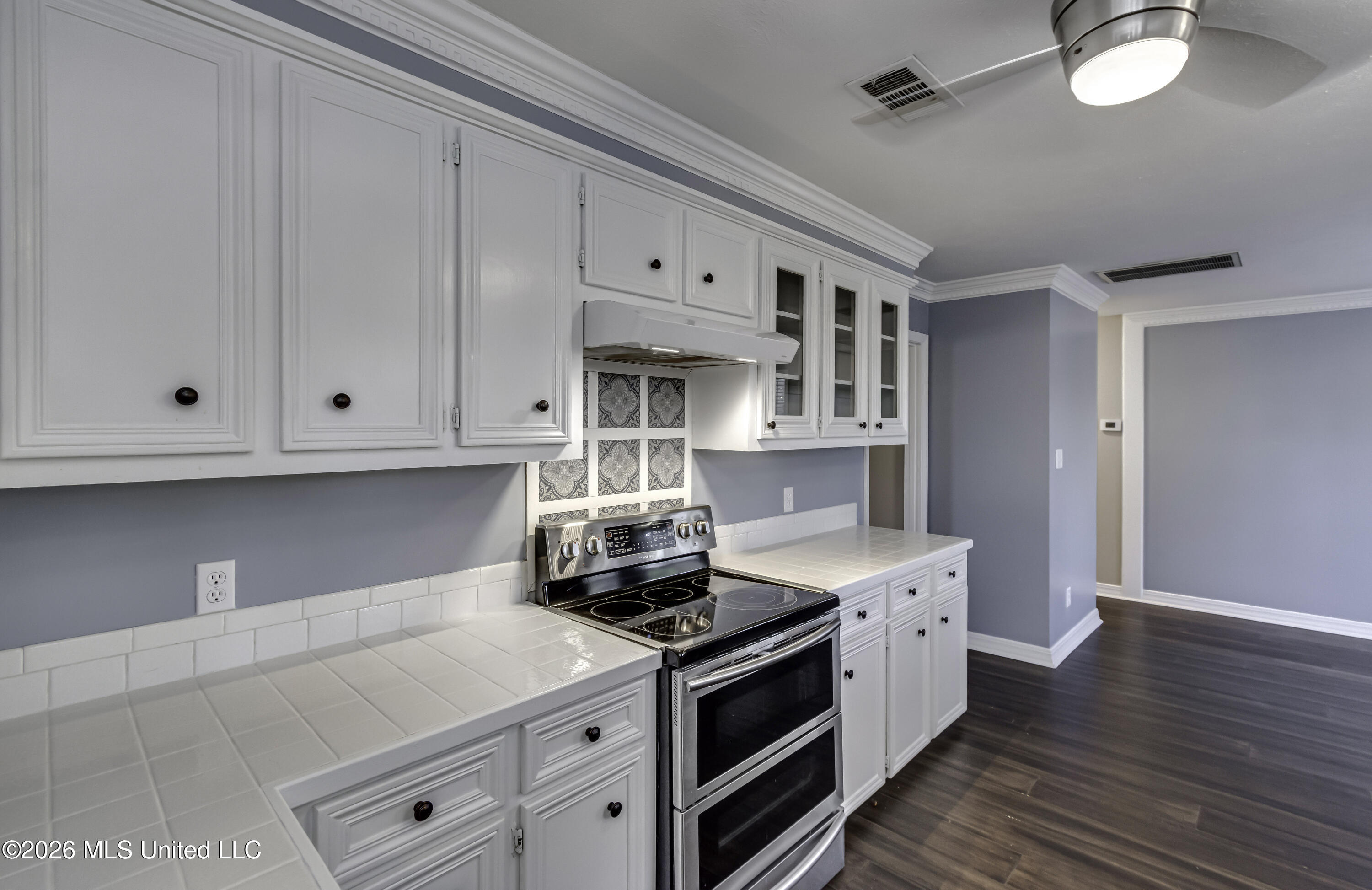 823 Bibury Place Property Photo 18