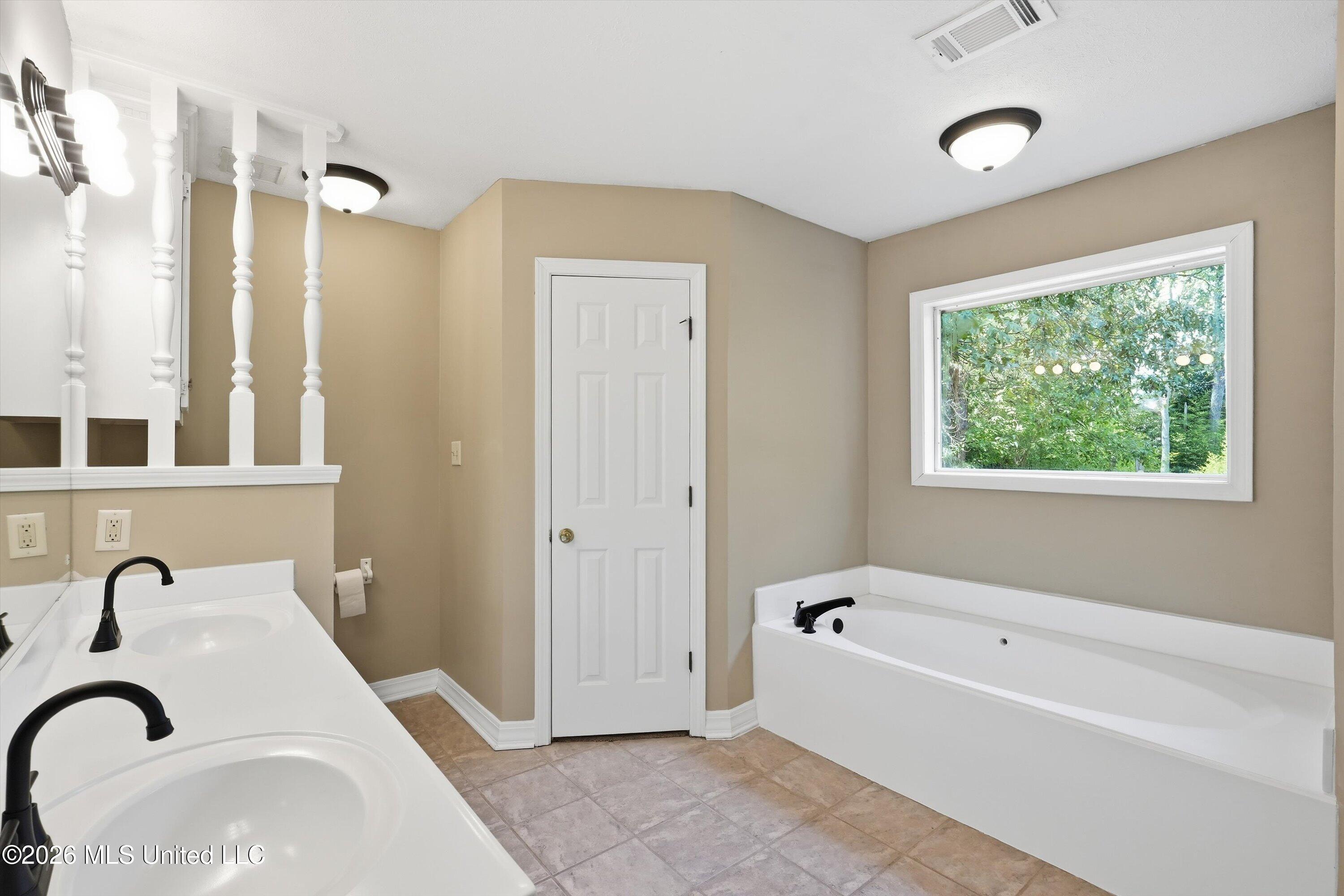 823 Bibury Place Property Photo 29