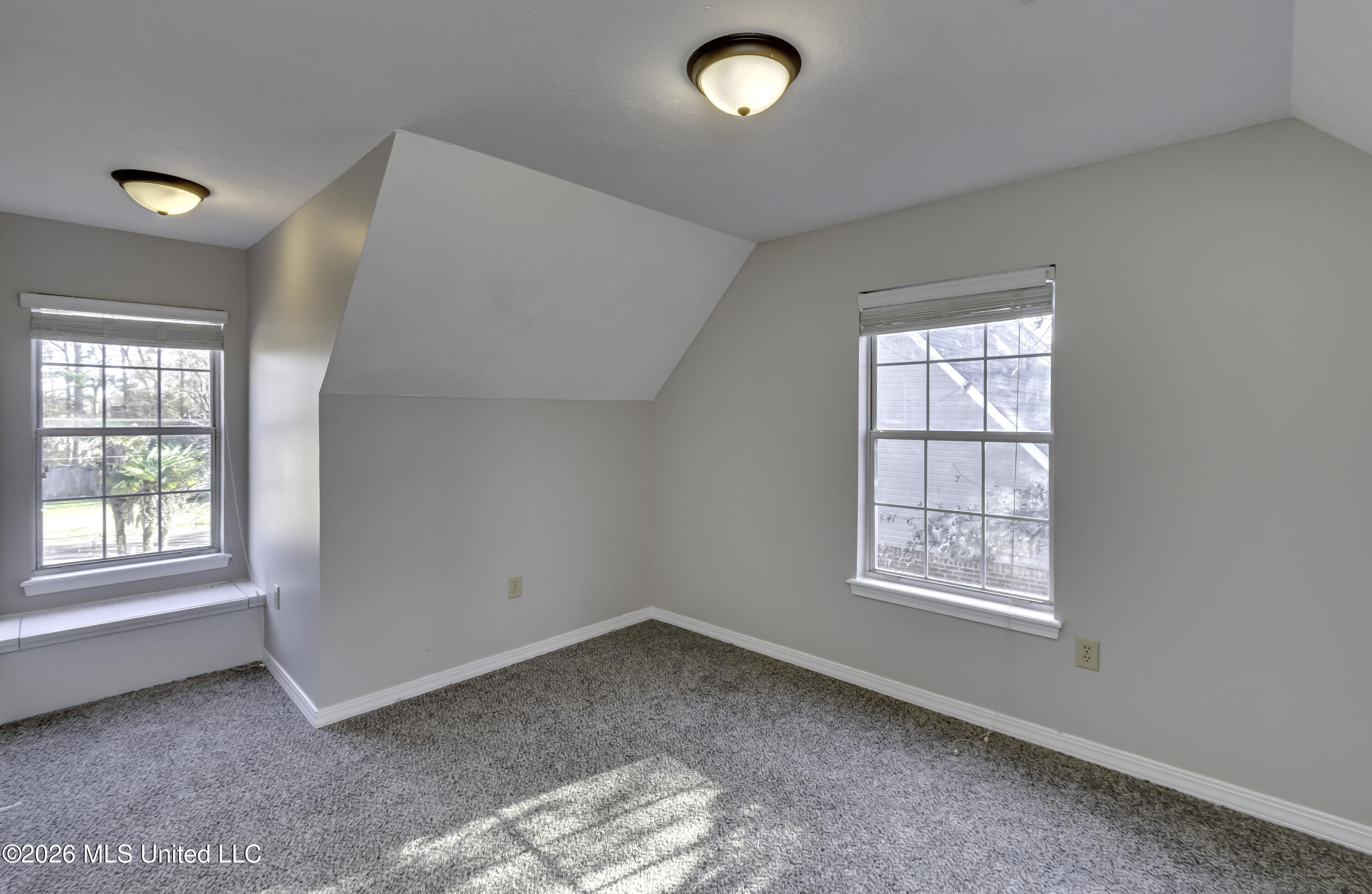 823 Bibury Place Property Photo 37