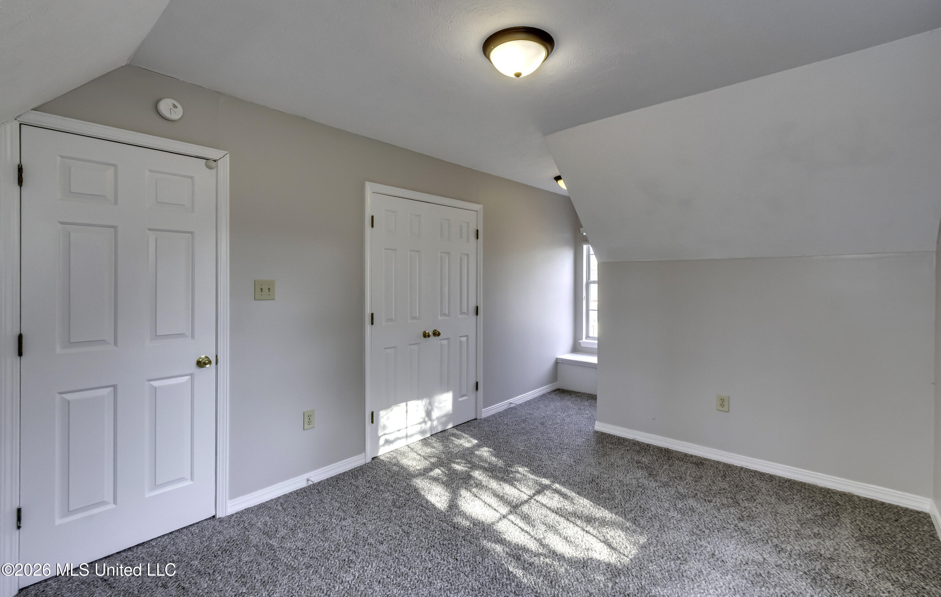 823 Bibury Place Property Photo 38