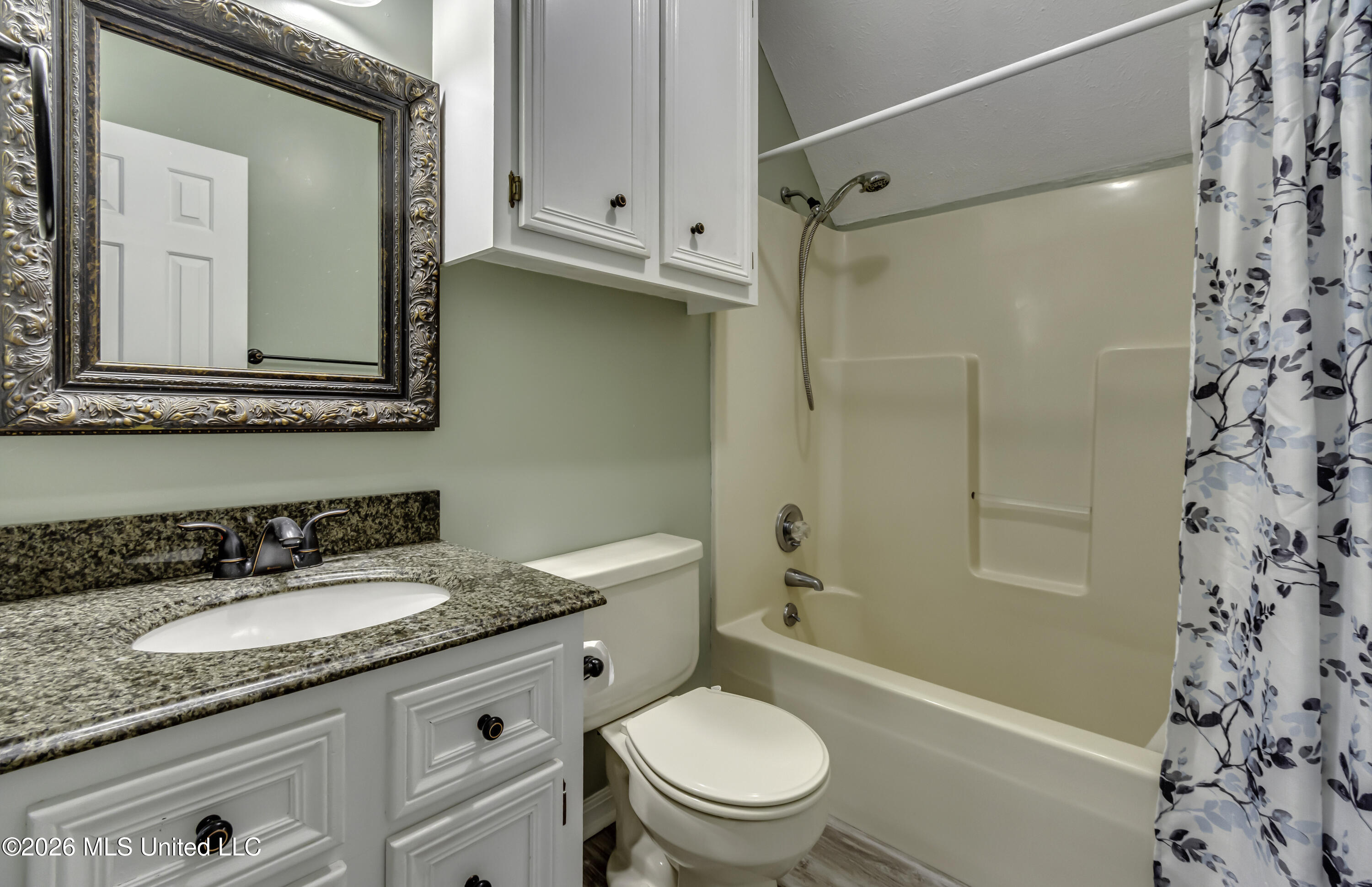 823 Bibury Place Property Photo 40