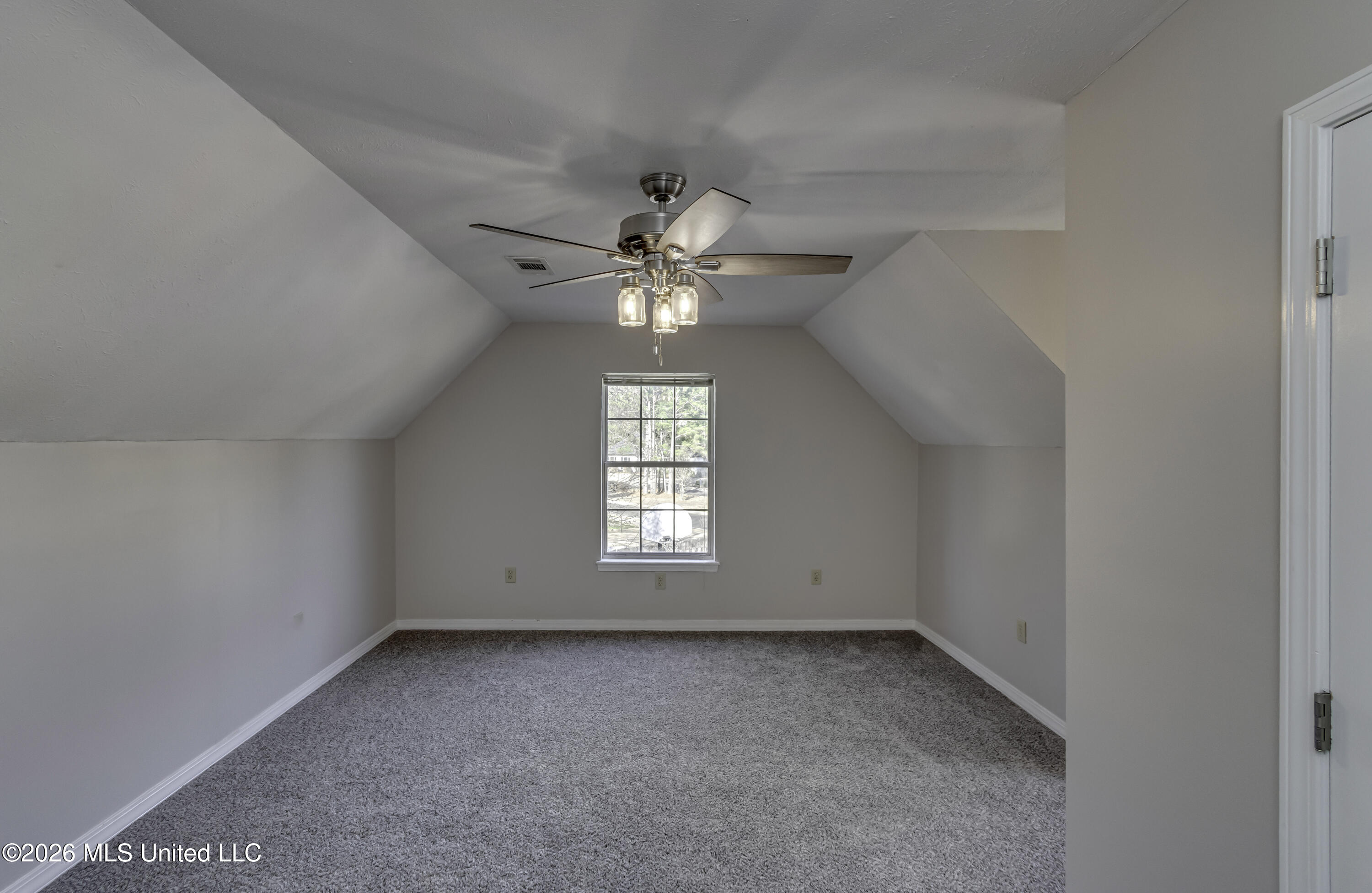 823 Bibury Place Property Photo 44