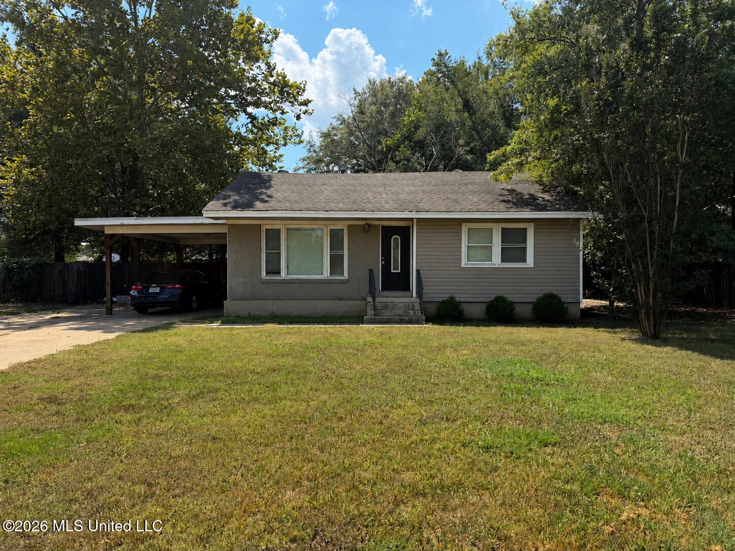 1232 Mockingbird Street Property Photo 1