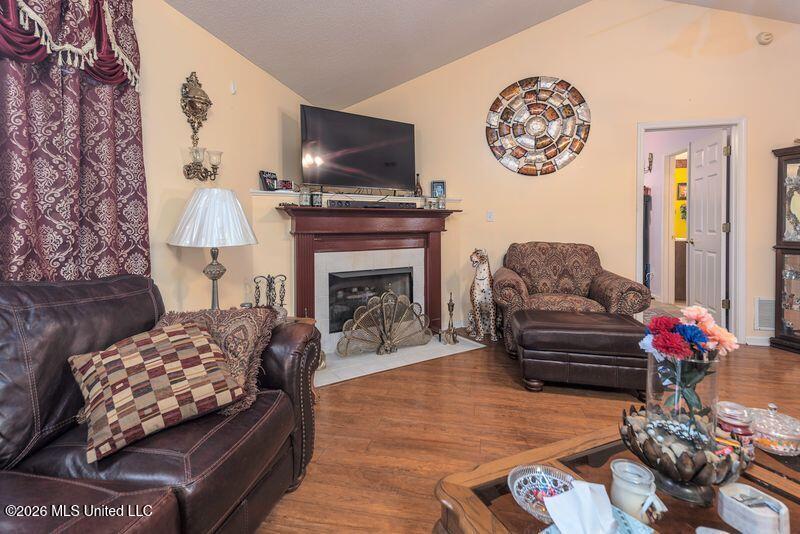 4397 Bradford Drive Property Photo 4