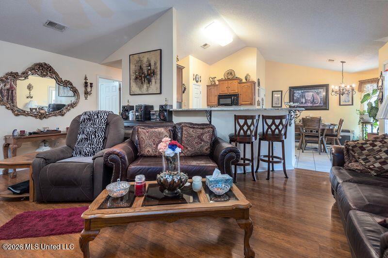 4397 Bradford Drive Property Photo 6
