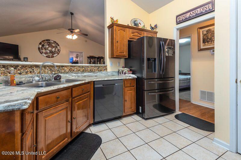 4397 Bradford Drive Property Photo 12