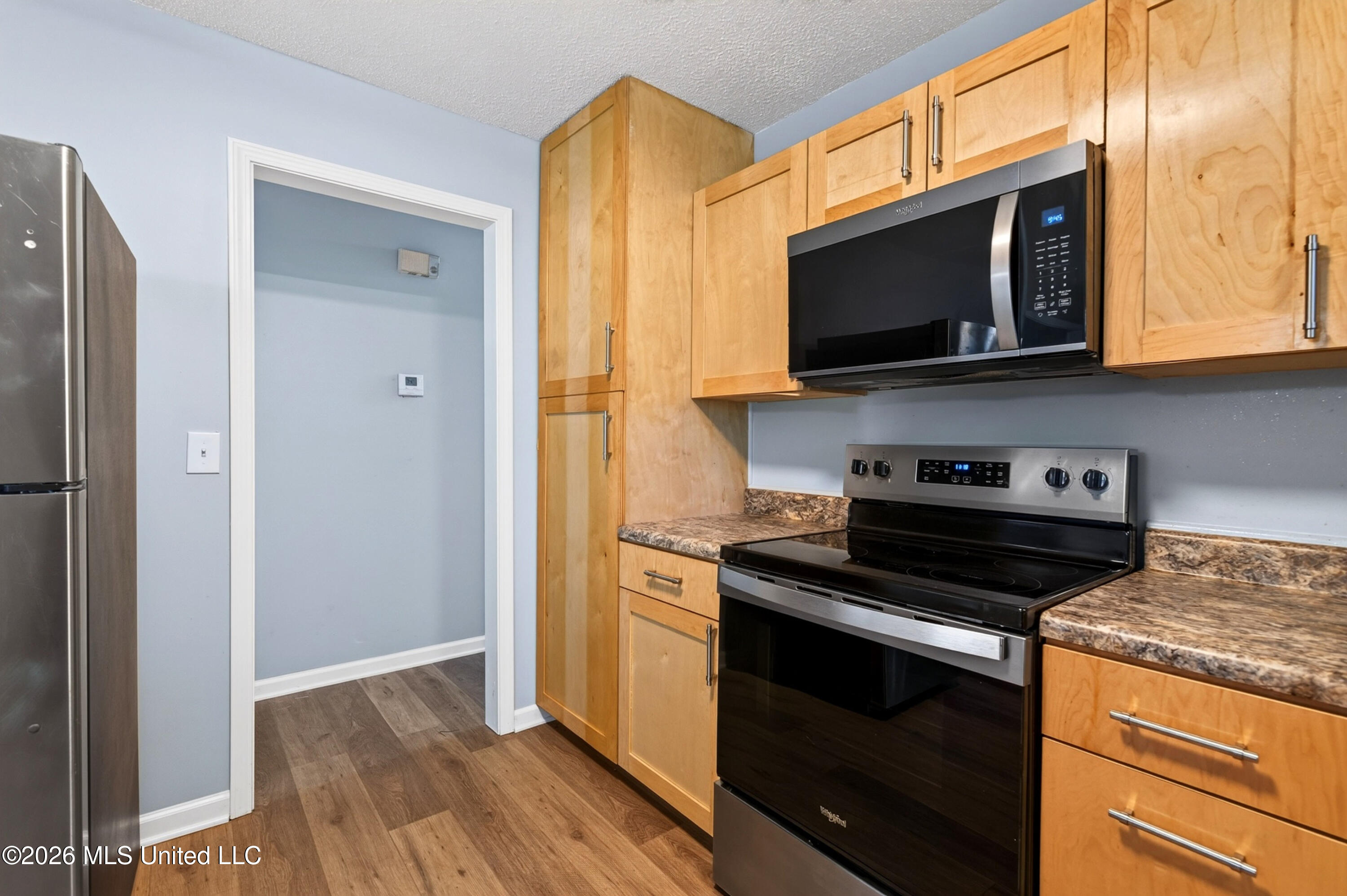 2211 Popps Ferry Road Property Photo 16