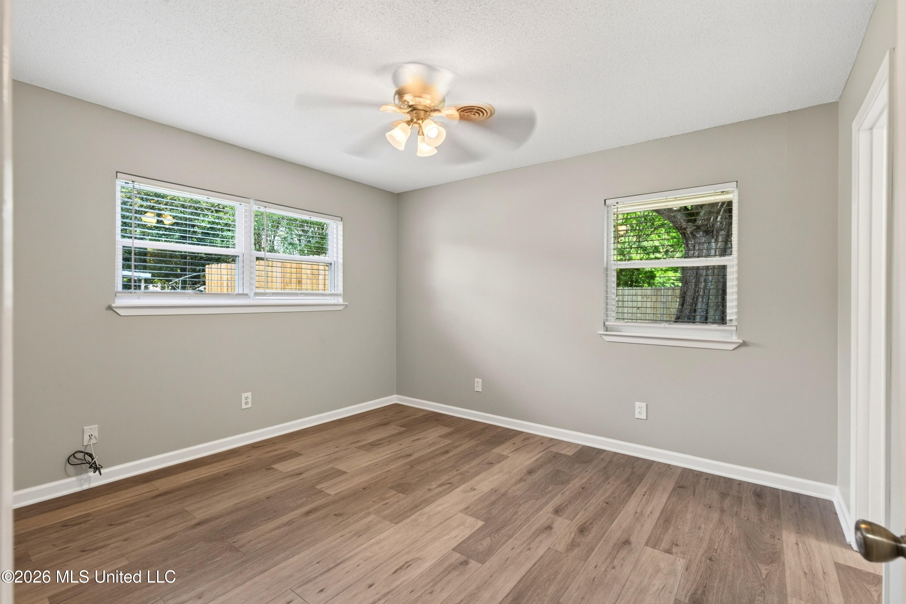 2211 Popps Ferry Road Property Photo 17