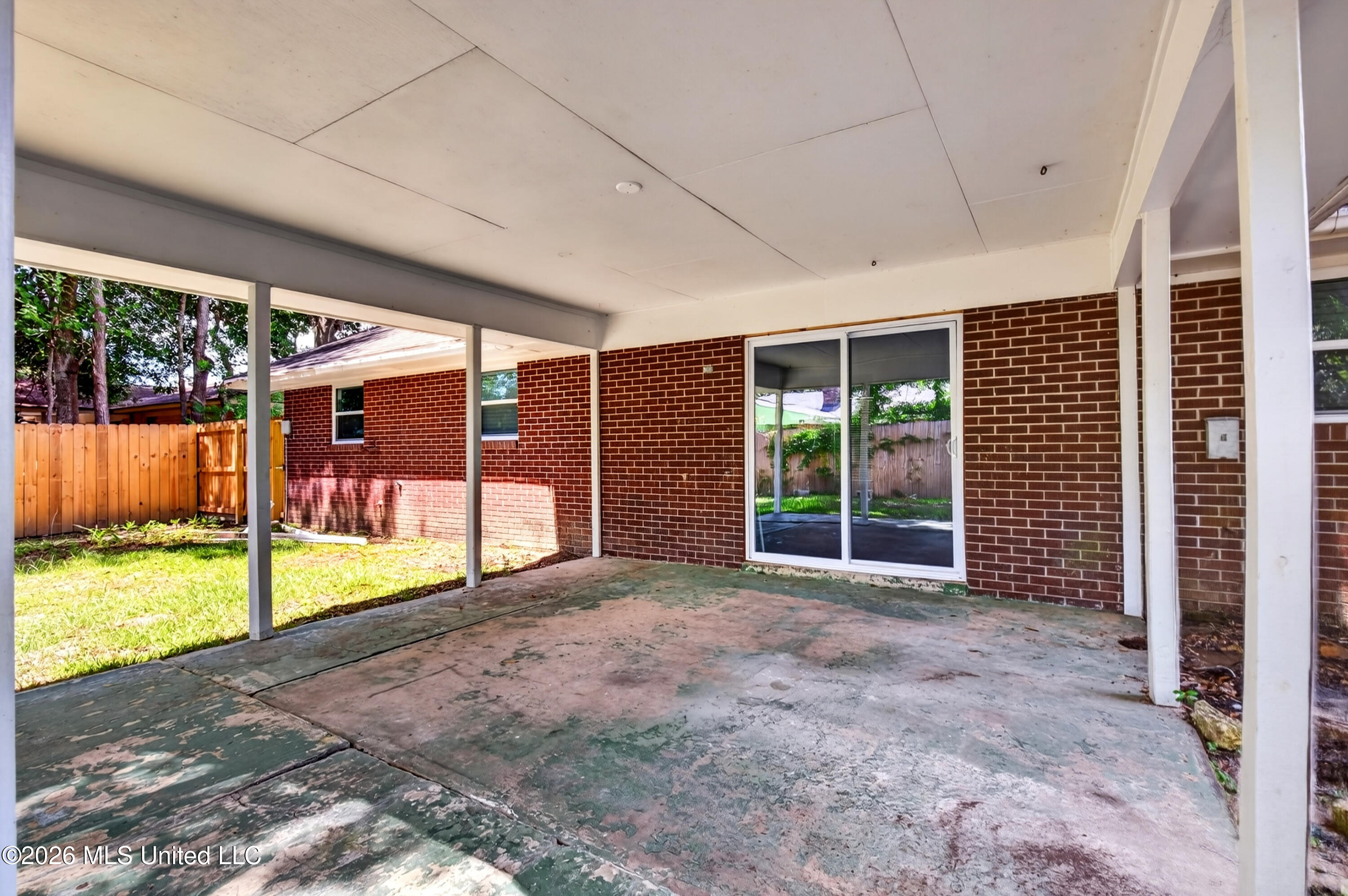 2211 Popps Ferry Road Property Photo 25