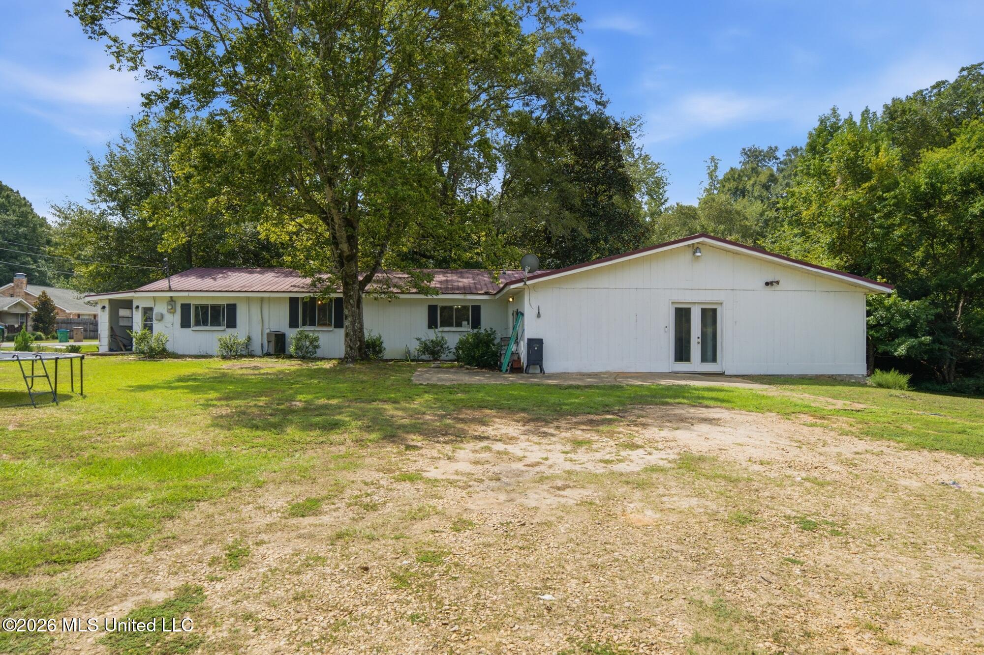 1508 Carterville Road Property Photo 1