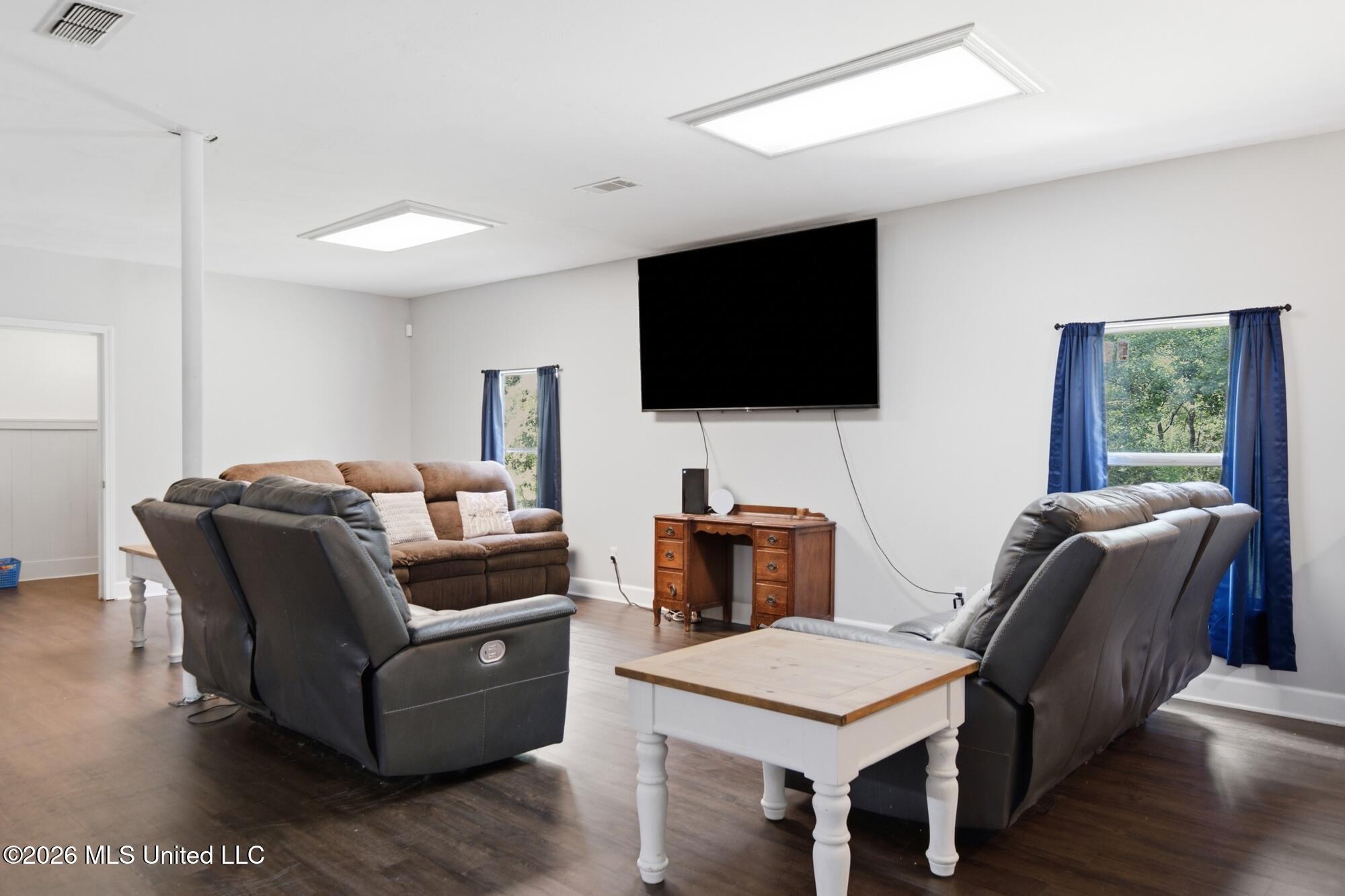 1508 Carterville Road Property Photo 6