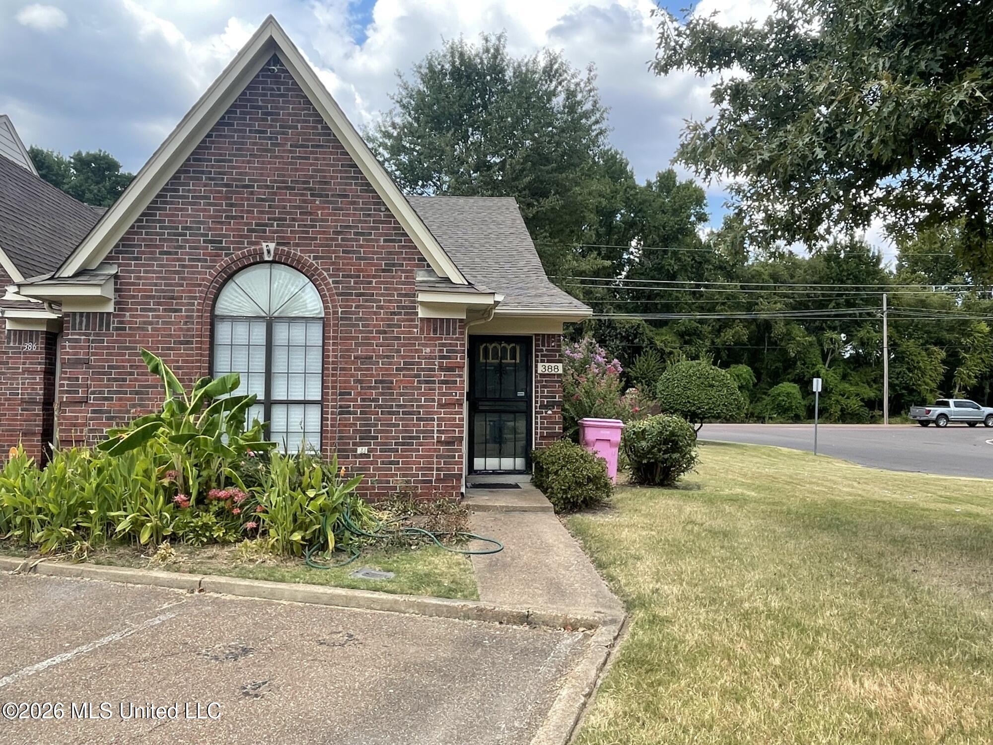 388 W Blair Drive Property Photo 1