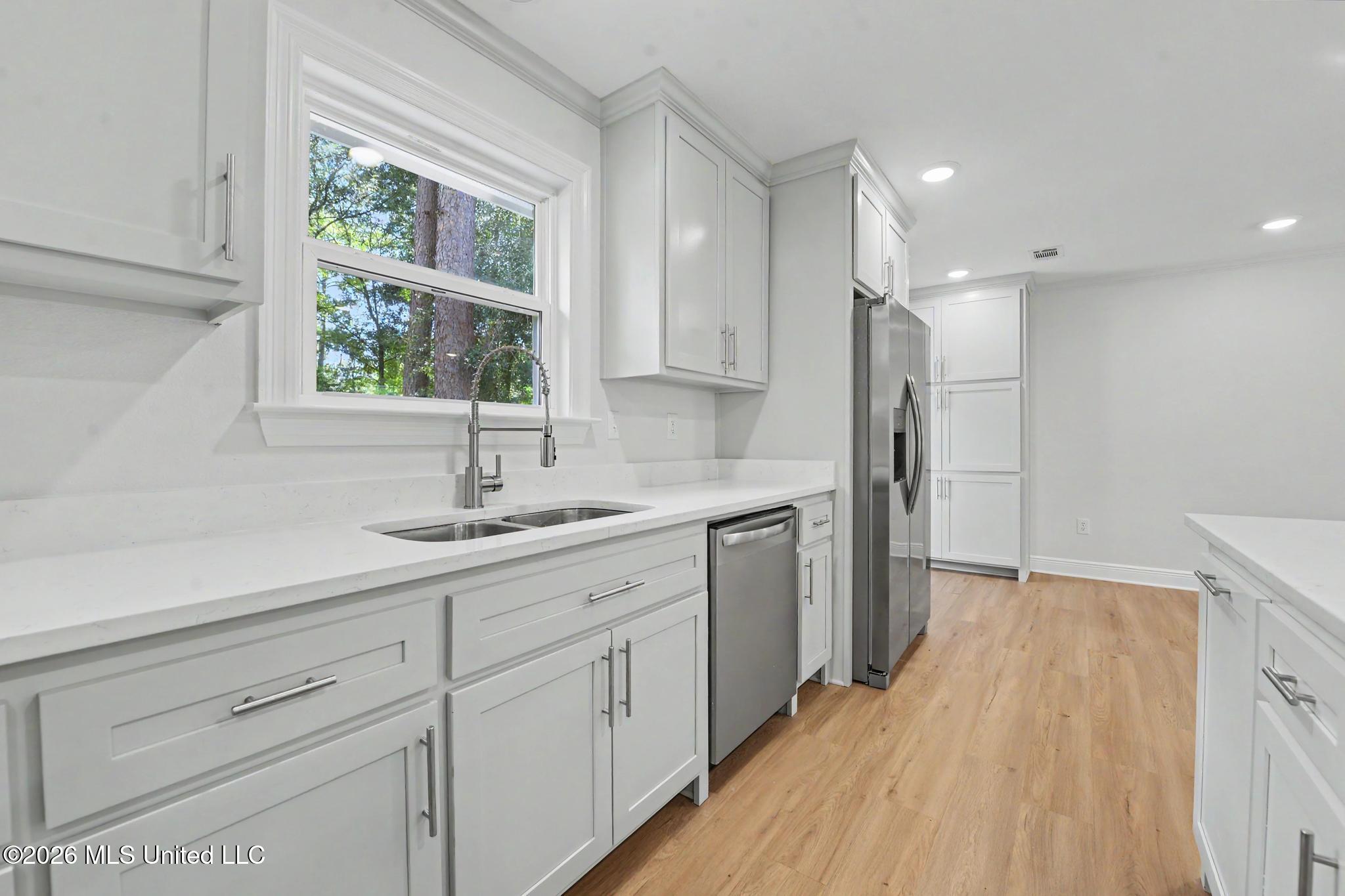 12908 Dixie Hill Drive Property Photo 11