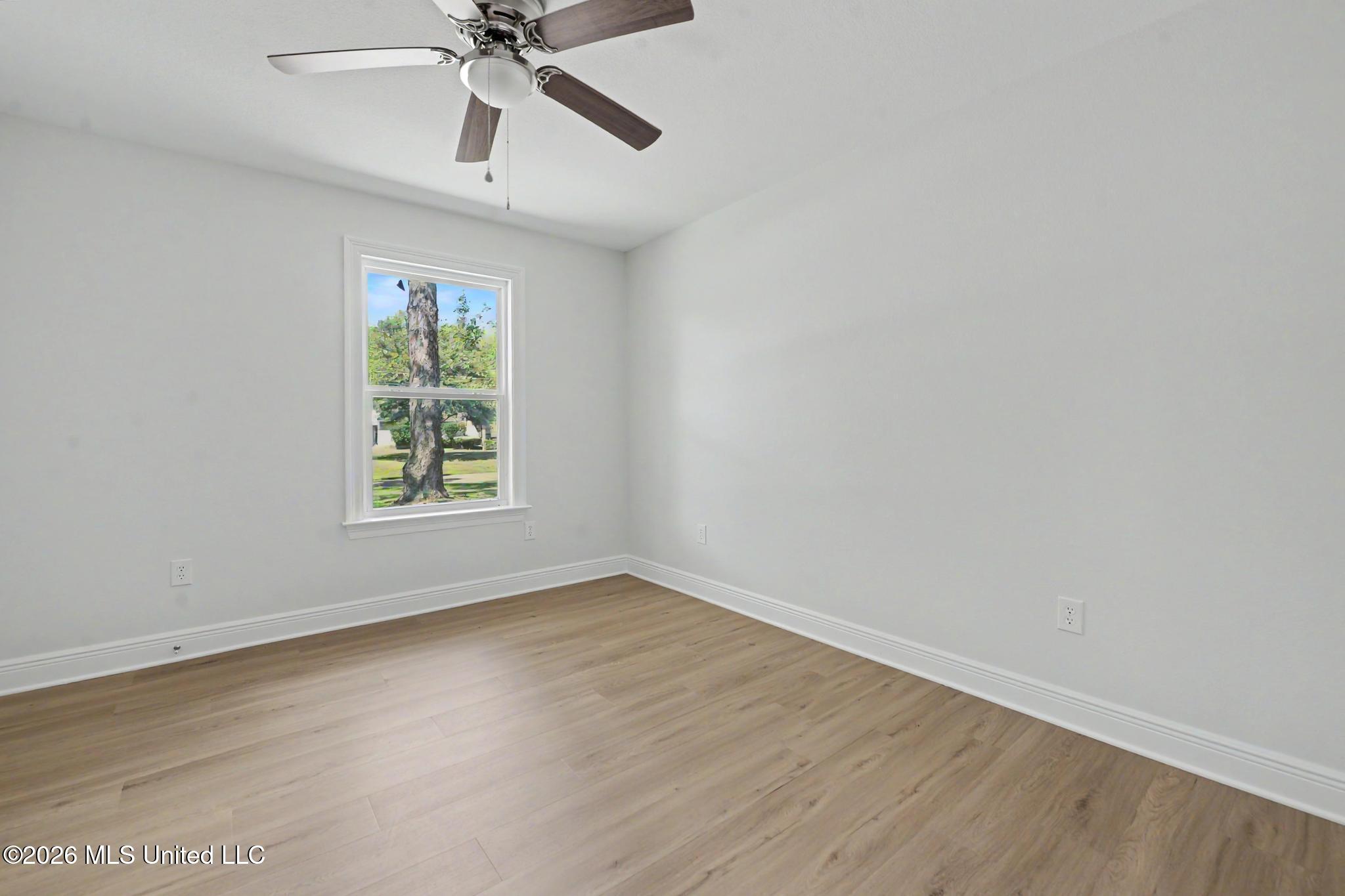12908 Dixie Hill Drive Property Photo 17