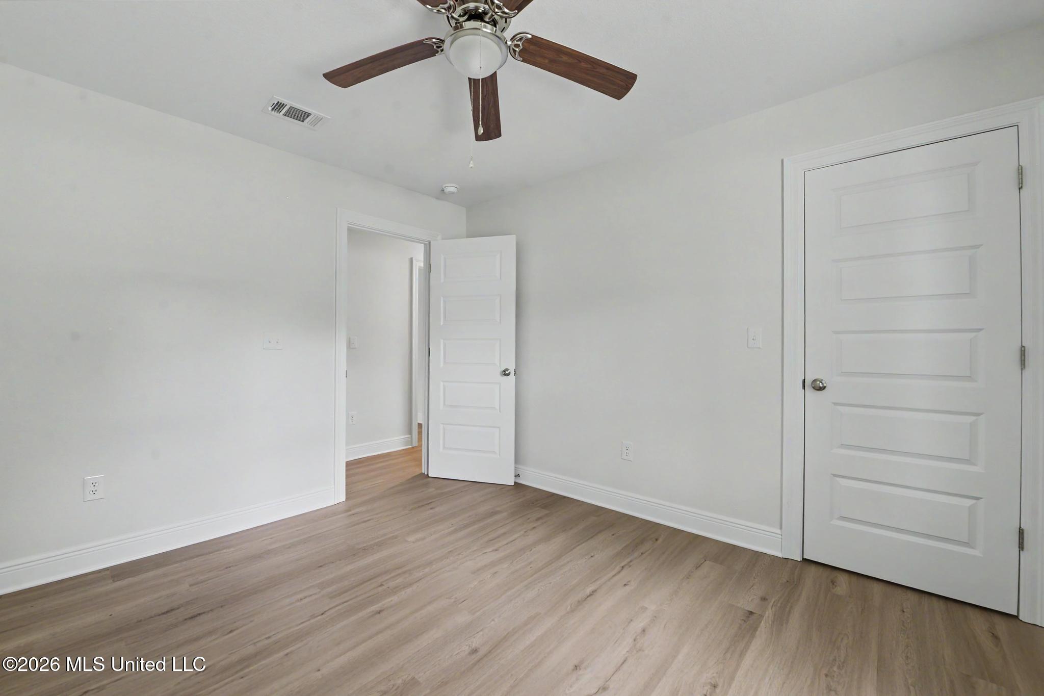 12908 Dixie Hill Drive Property Photo 18