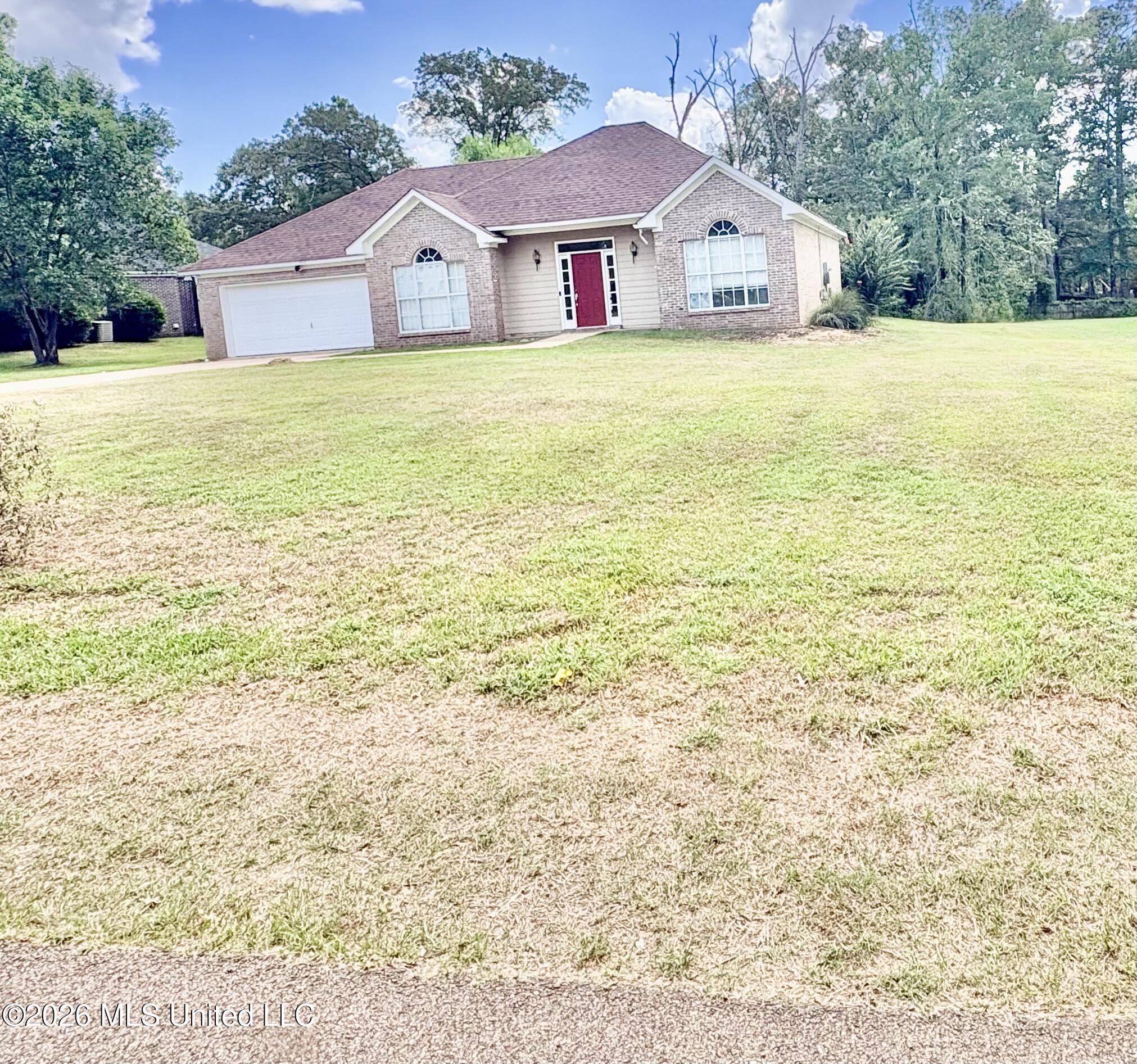 705 Forest Woods Drive Property Photo 9