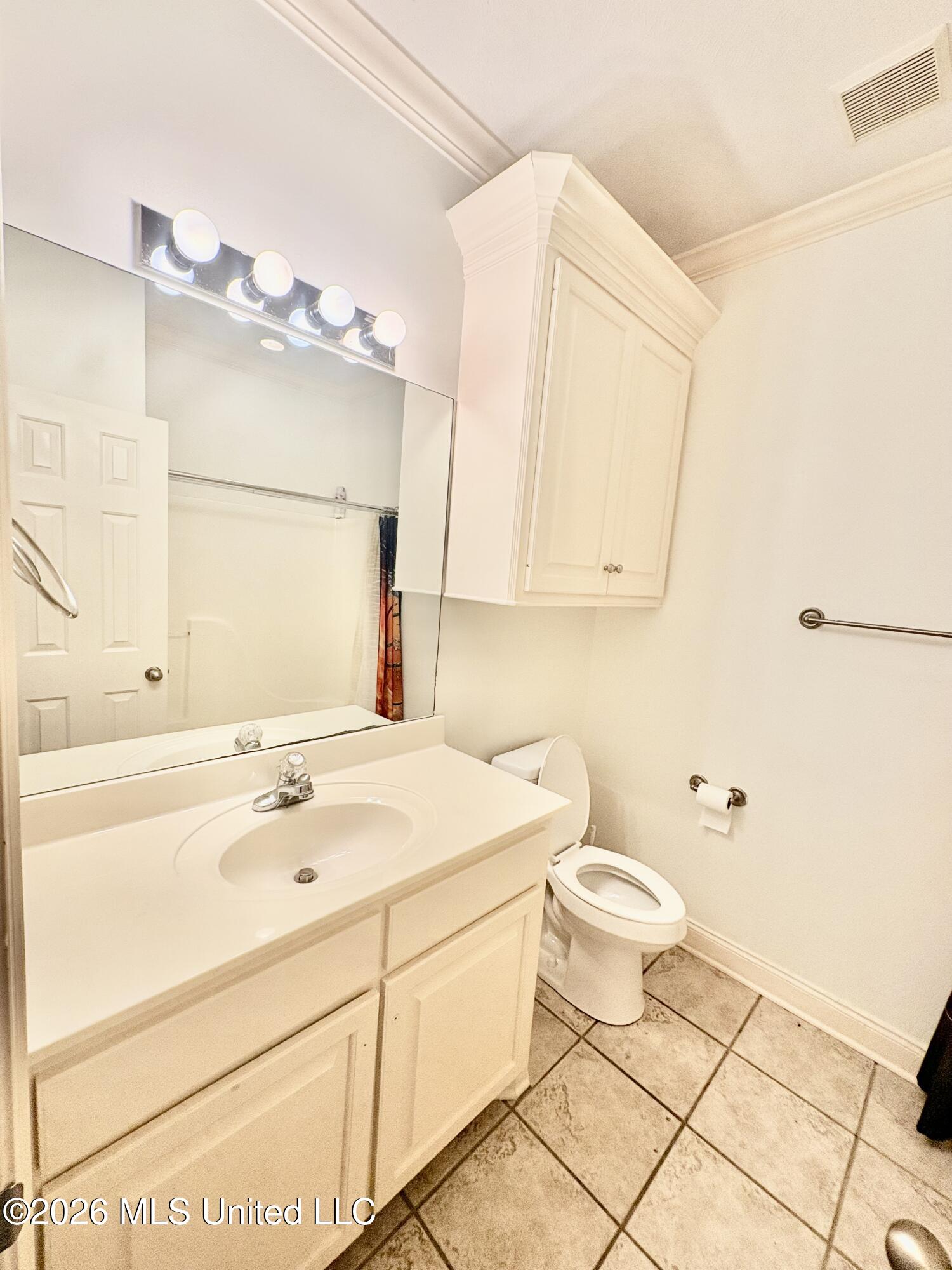 705 Forest Woods Drive Property Photo 21