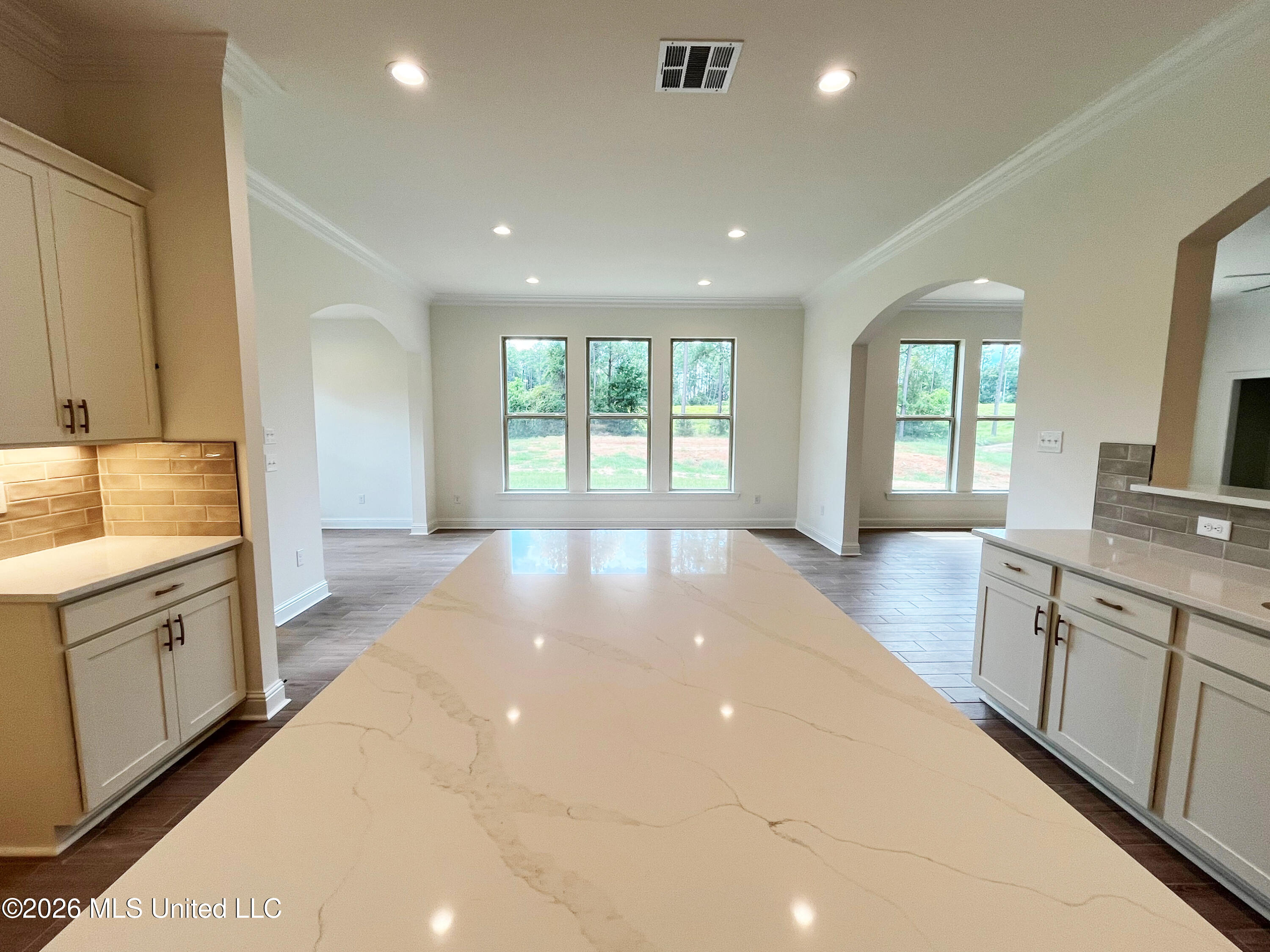 17952 Fairway View Drive Property Photo 6