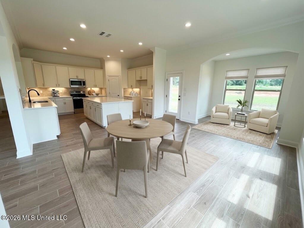 17952 Fairway View Drive Property Photo 9