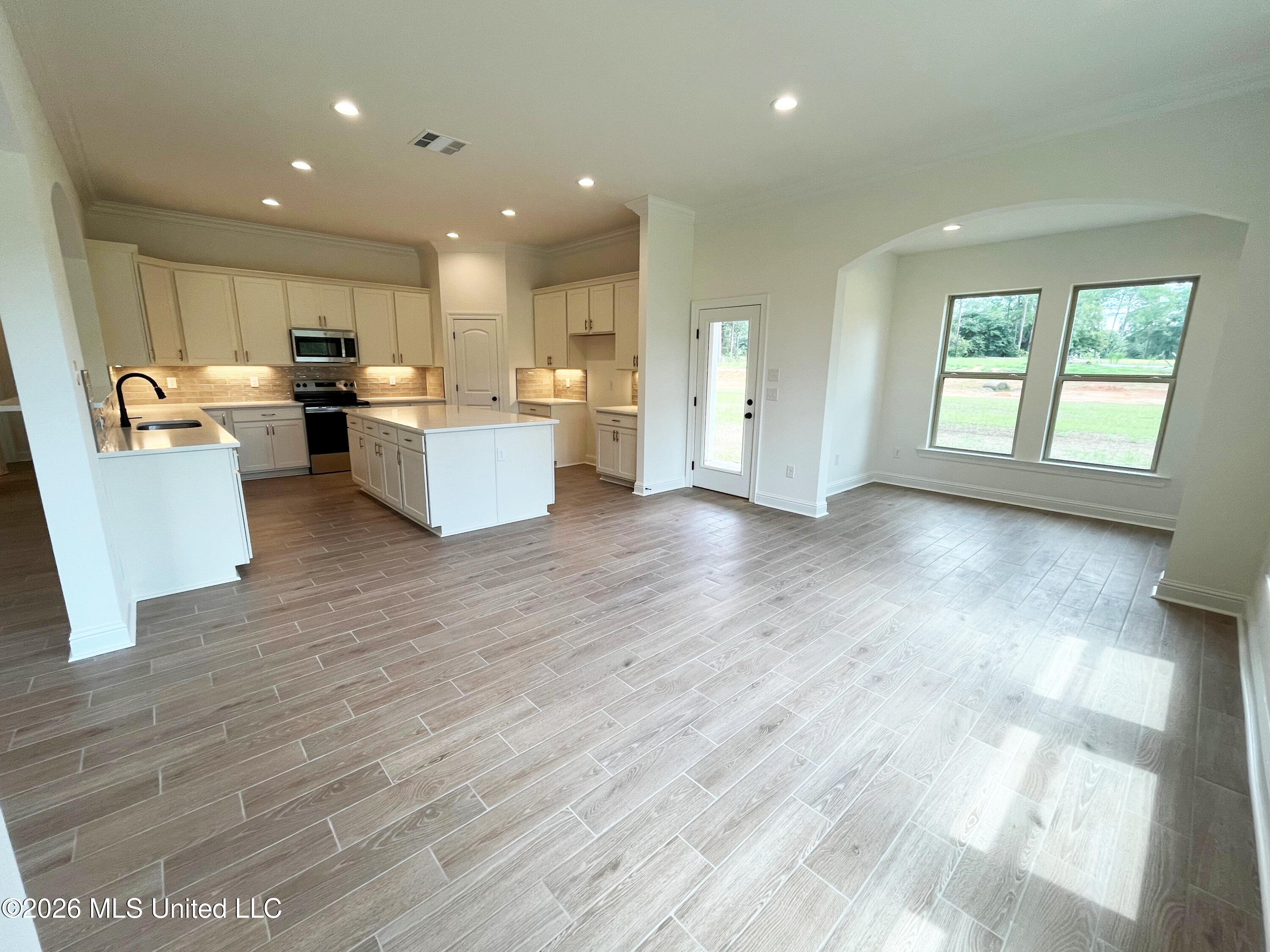 17952 Fairway View Drive Property Photo 10