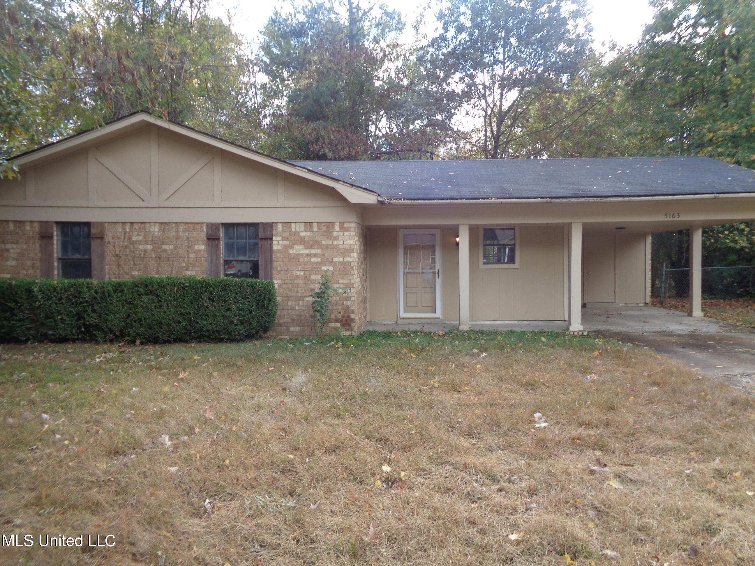 5163 Haynes Drive Property Photo 1