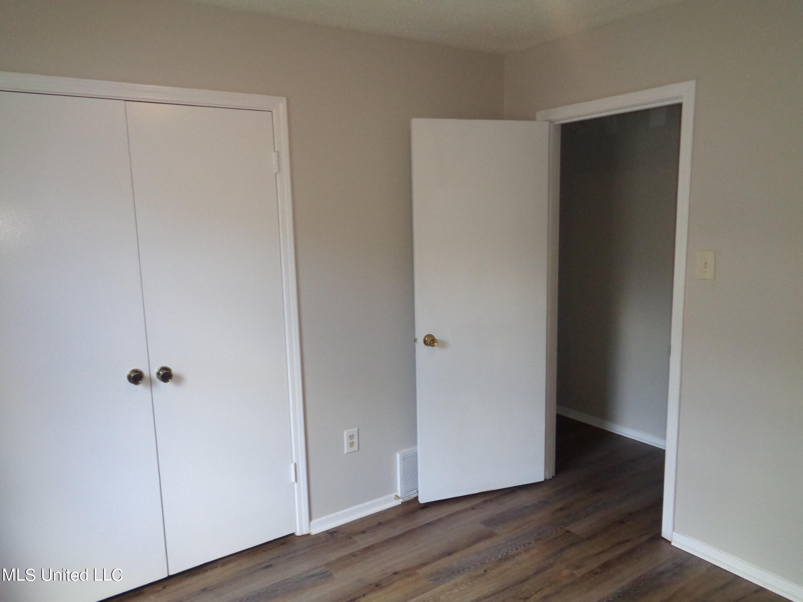 5163 Haynes Drive Property Photo 11