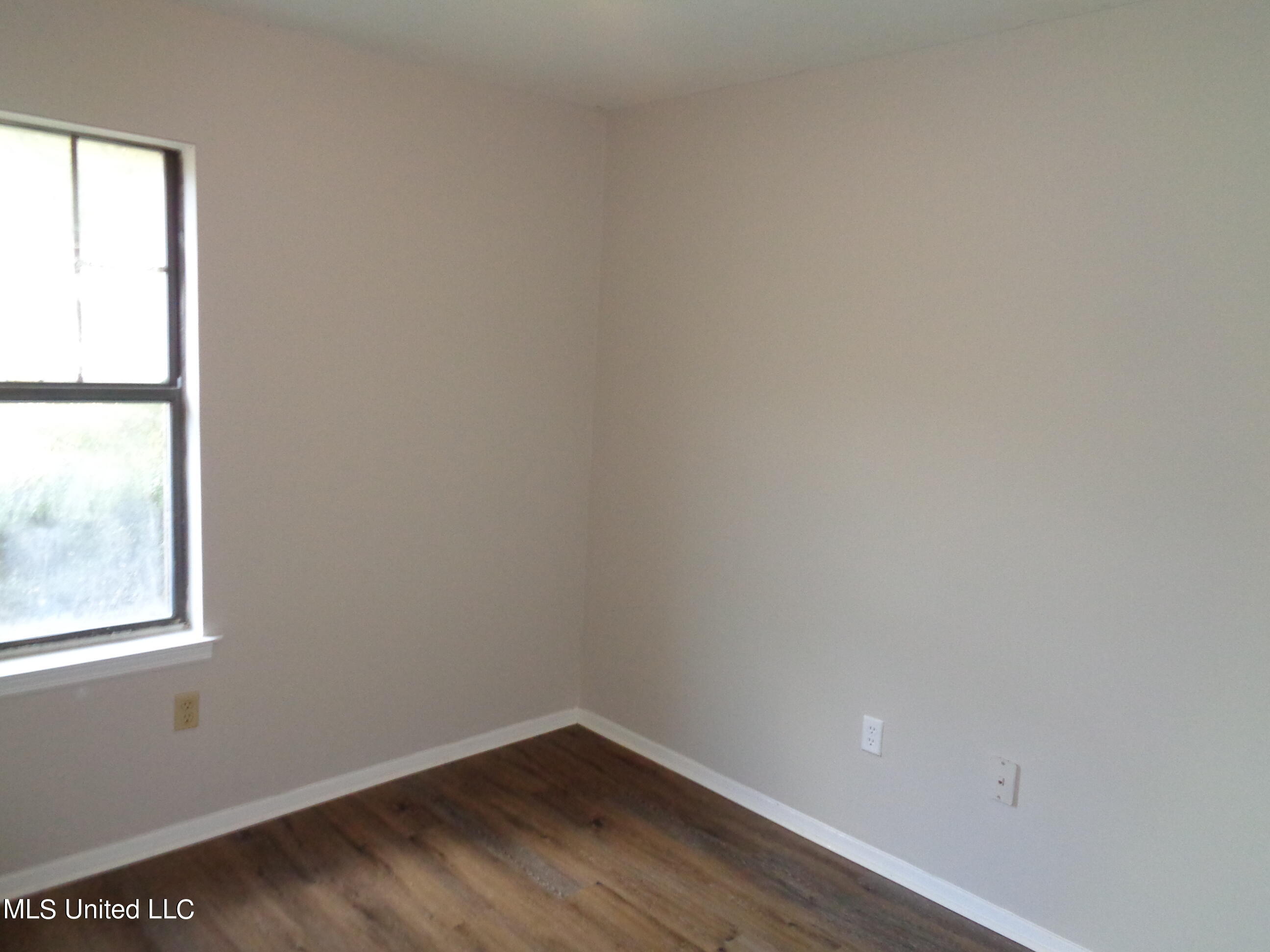 5163 Haynes Drive Property Photo 12