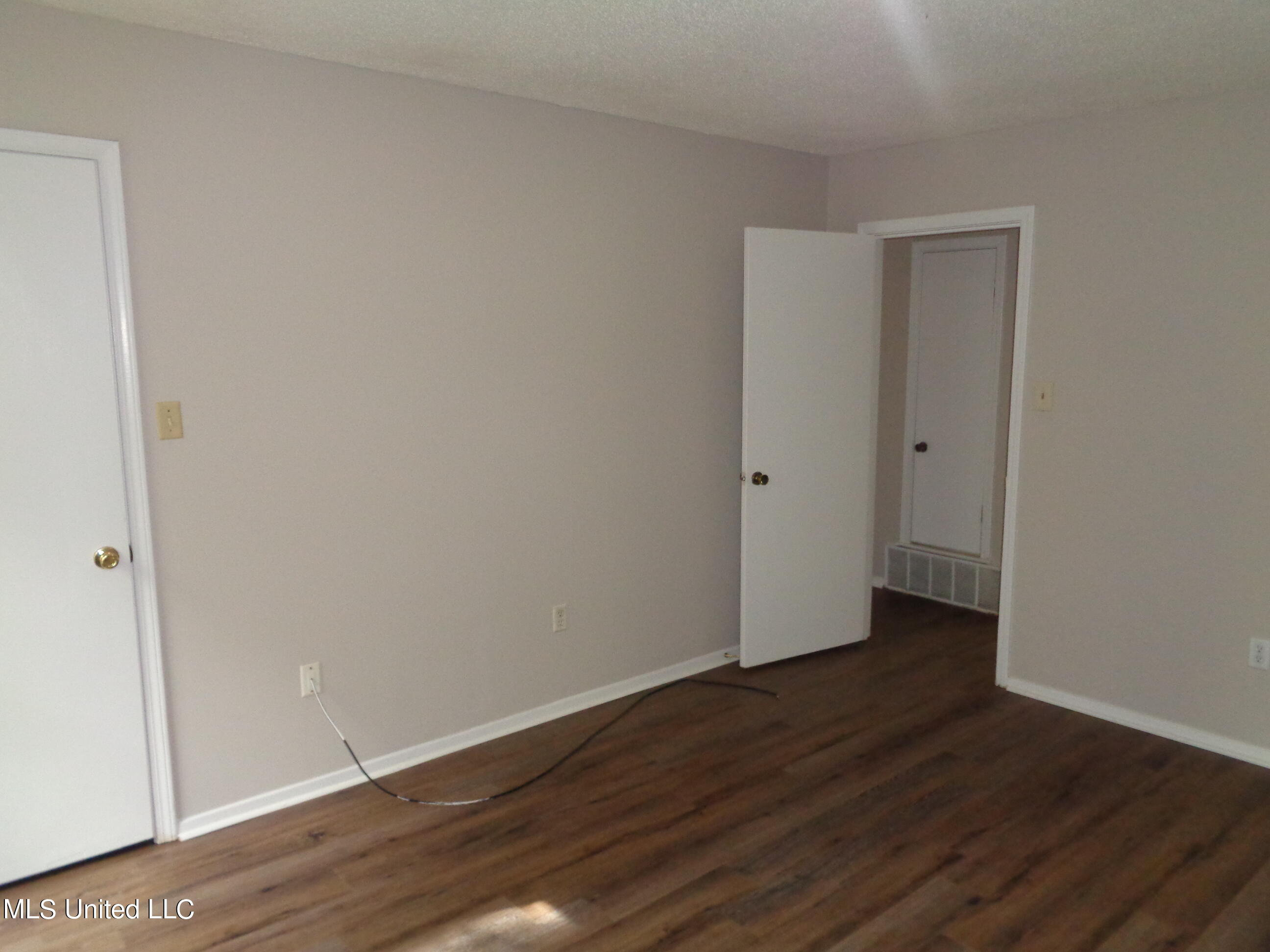 5163 Haynes Drive Property Photo 15