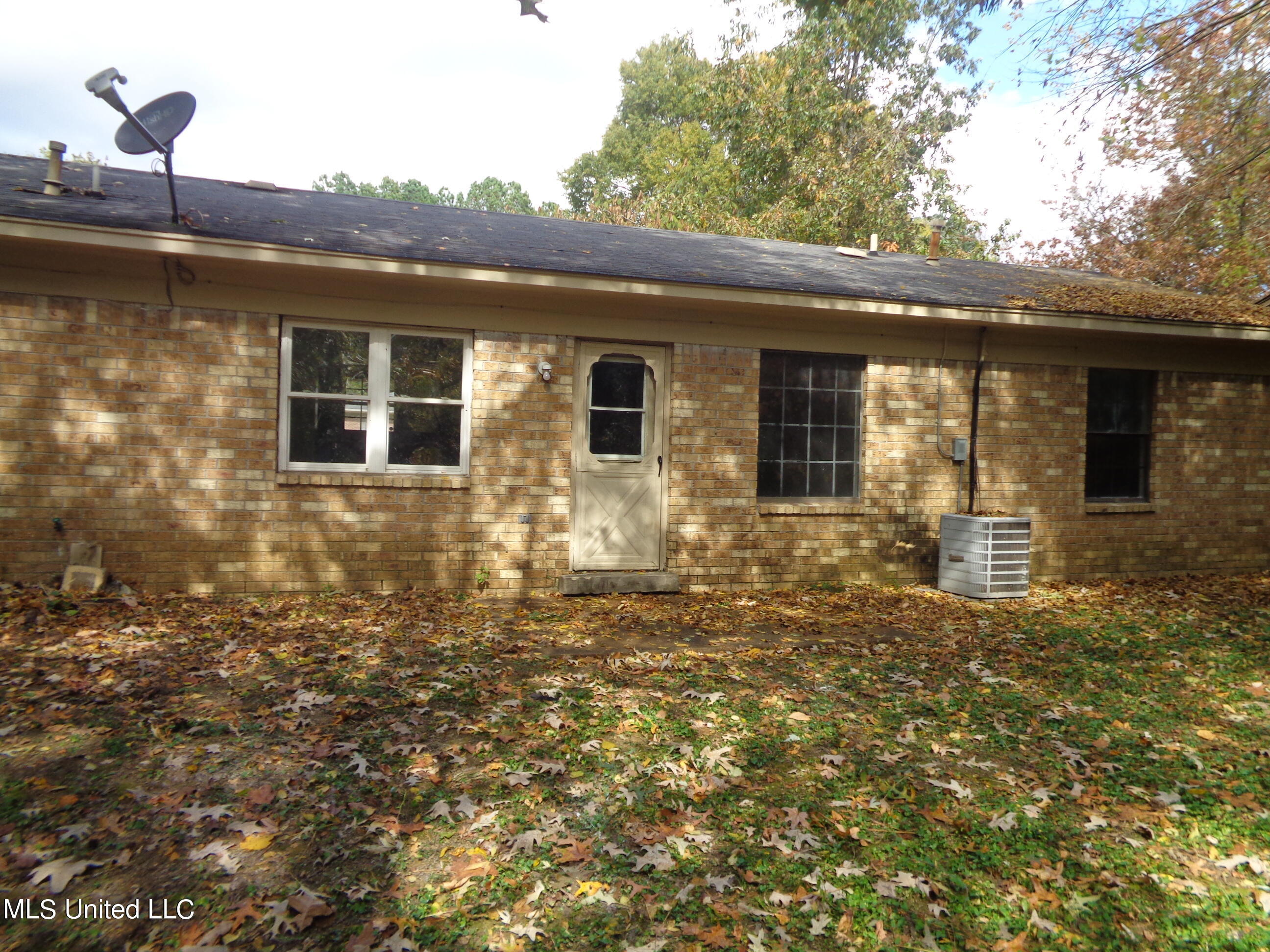 5163 Haynes Drive Property Photo 16