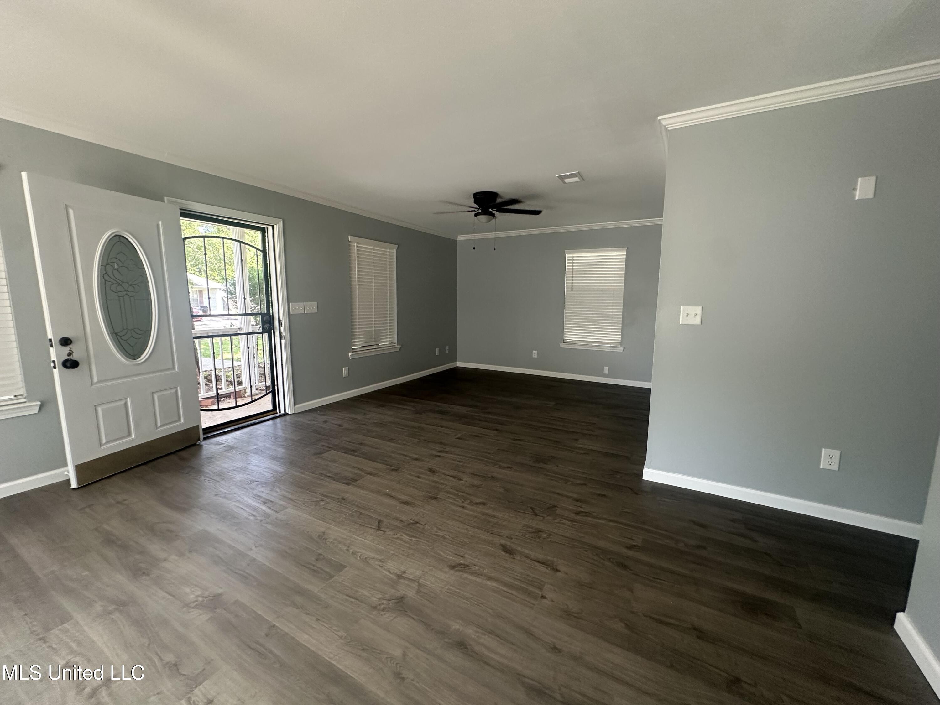 1113 Beach Avenue Property Photo 2